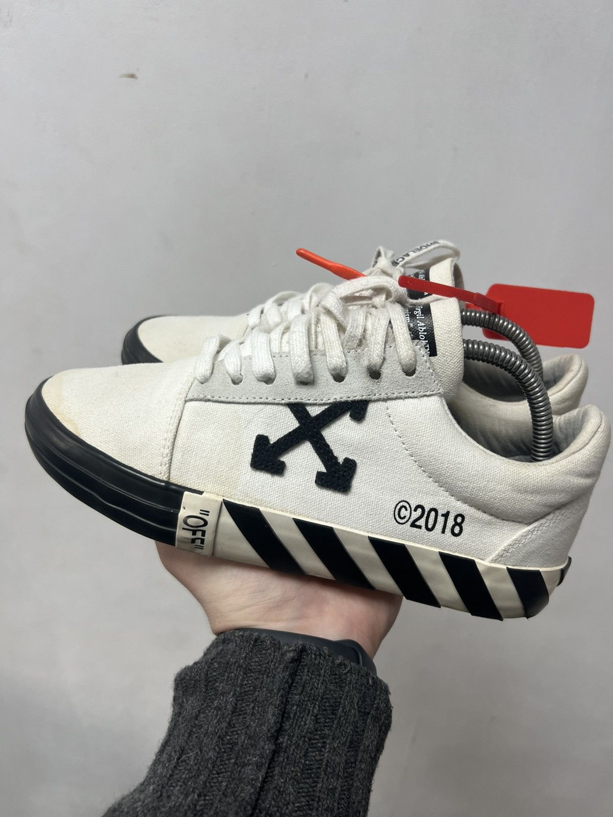 Off-White Off White Vulcanized Sneaker Shoes White Size US 5.5 / EU 38 - 8 Thumbnail