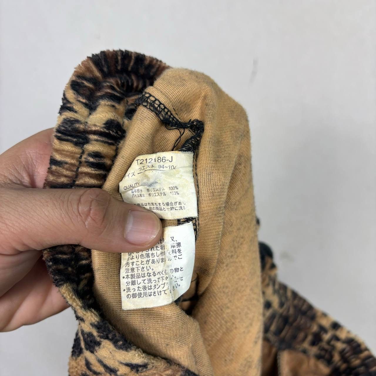 Japanese Brand REPEZEE:N Leopard Cargo Shorts Fleece Streetwear XL Size US 34 / EU 50 - 9 Thumbnail