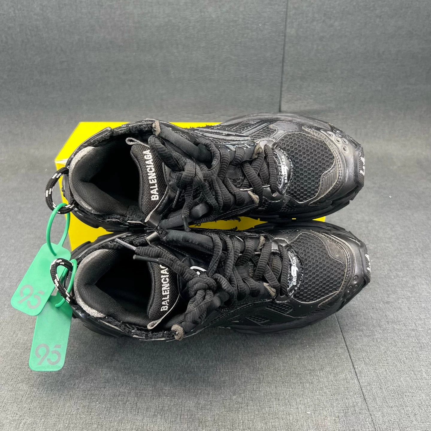 Balenciaga Balenciaga Runner Black 41 Size US 8 / EU 41 - 2 Thumbnail