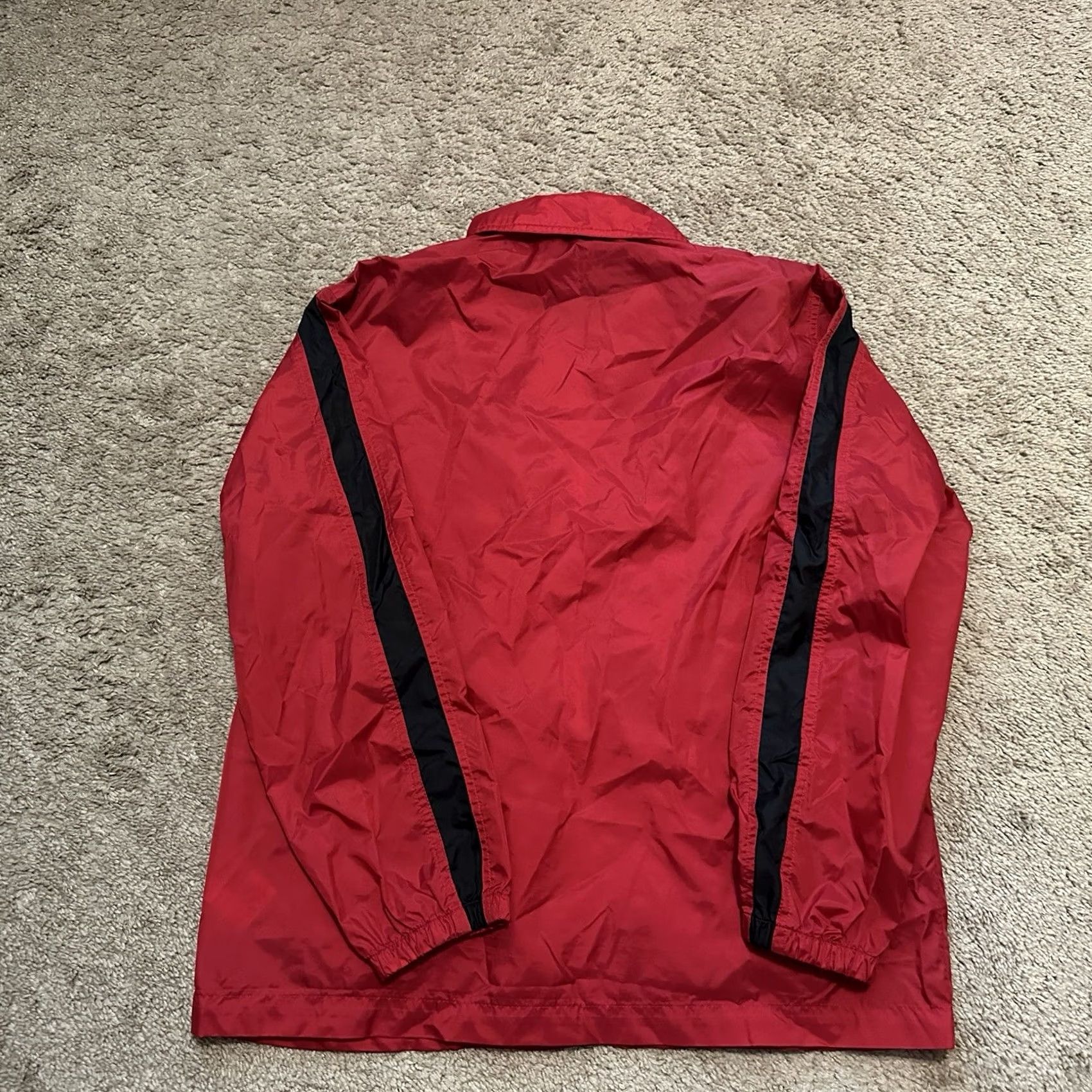 Nike VINTAGE Nike Windbreaker Jacket Mens Small Full Zip Nylon Striped Swoosh Logo 90s Red Size US S / EU 44-46 / 1 - 4 Thumbnail