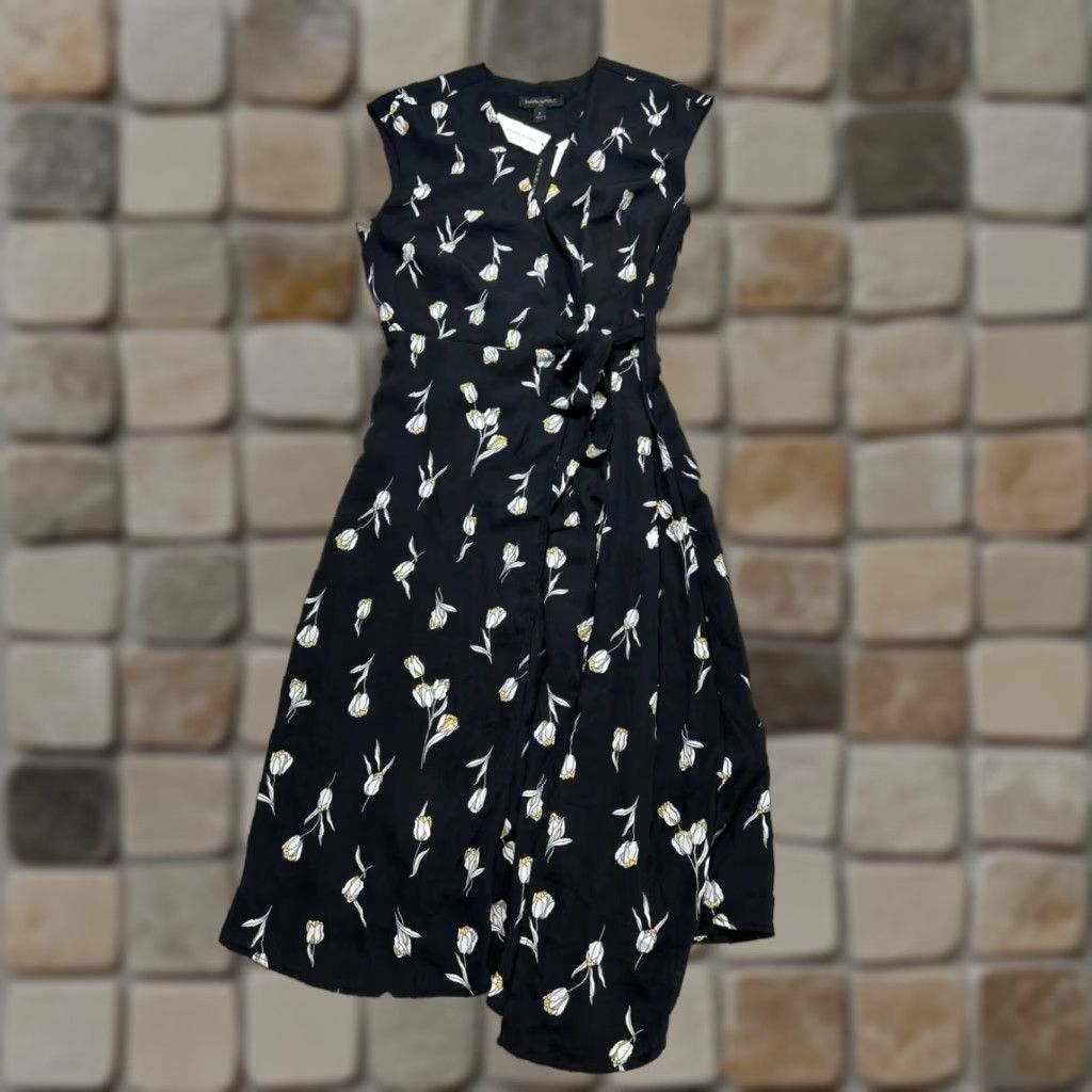 Banana Republic Banana Republic Dress Womens 2 Black Floral Wrap Blouson V-Neck Sleeveless Knee Length Party/Cocktail Casual Size XS / US 0-2 / IT 36-38 - 1 Thumbnail