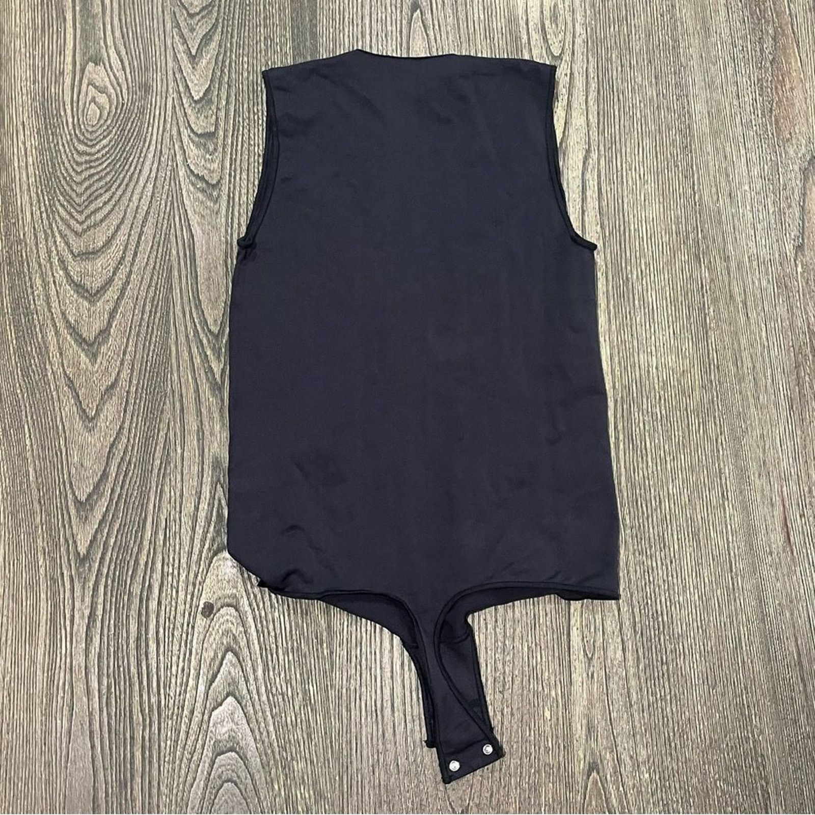 SKIMS NWT Skims Essential Bodysuit Satin Stretch Onyx Size S/M Size S / US 4 / IT 40 - 5 Thumbnail