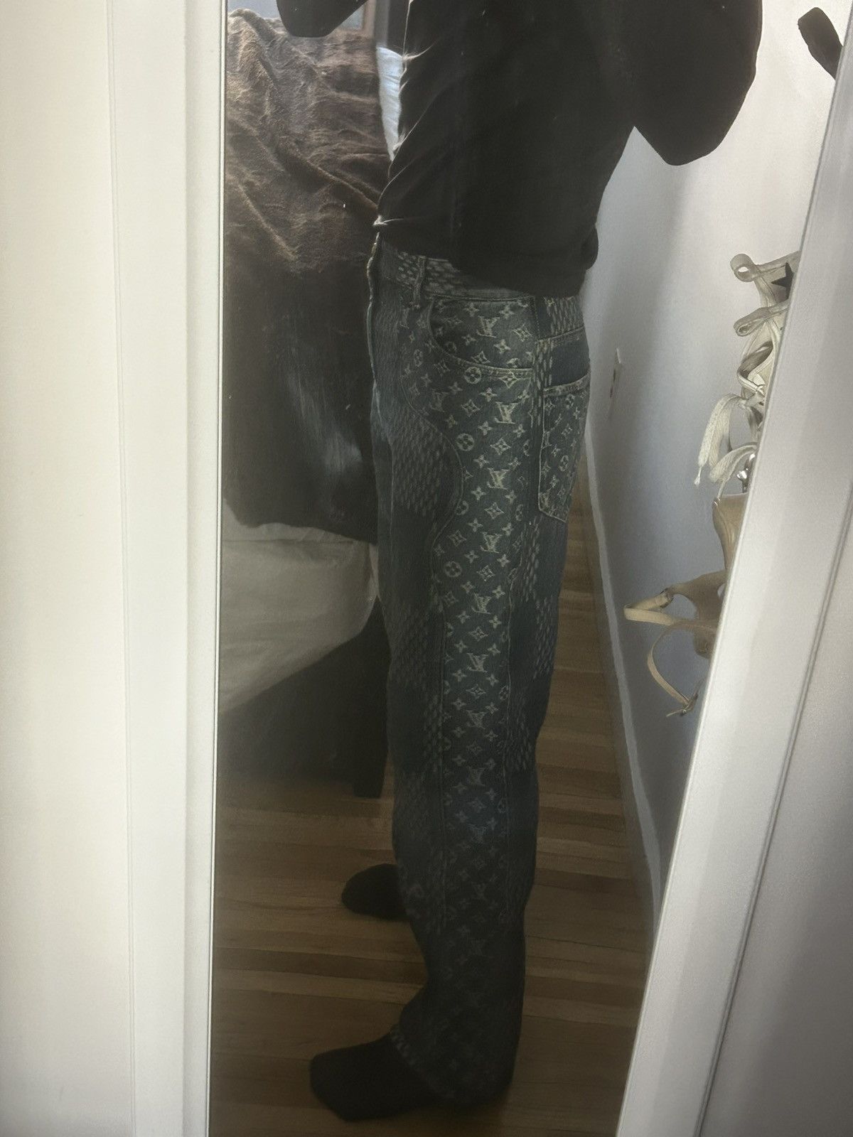 Louis Vuitton Louis Vuitton x Nigo Giant Damier Waves MNGM Denim Pants Size US 34 / EU 50 - 9 Thumbnail
