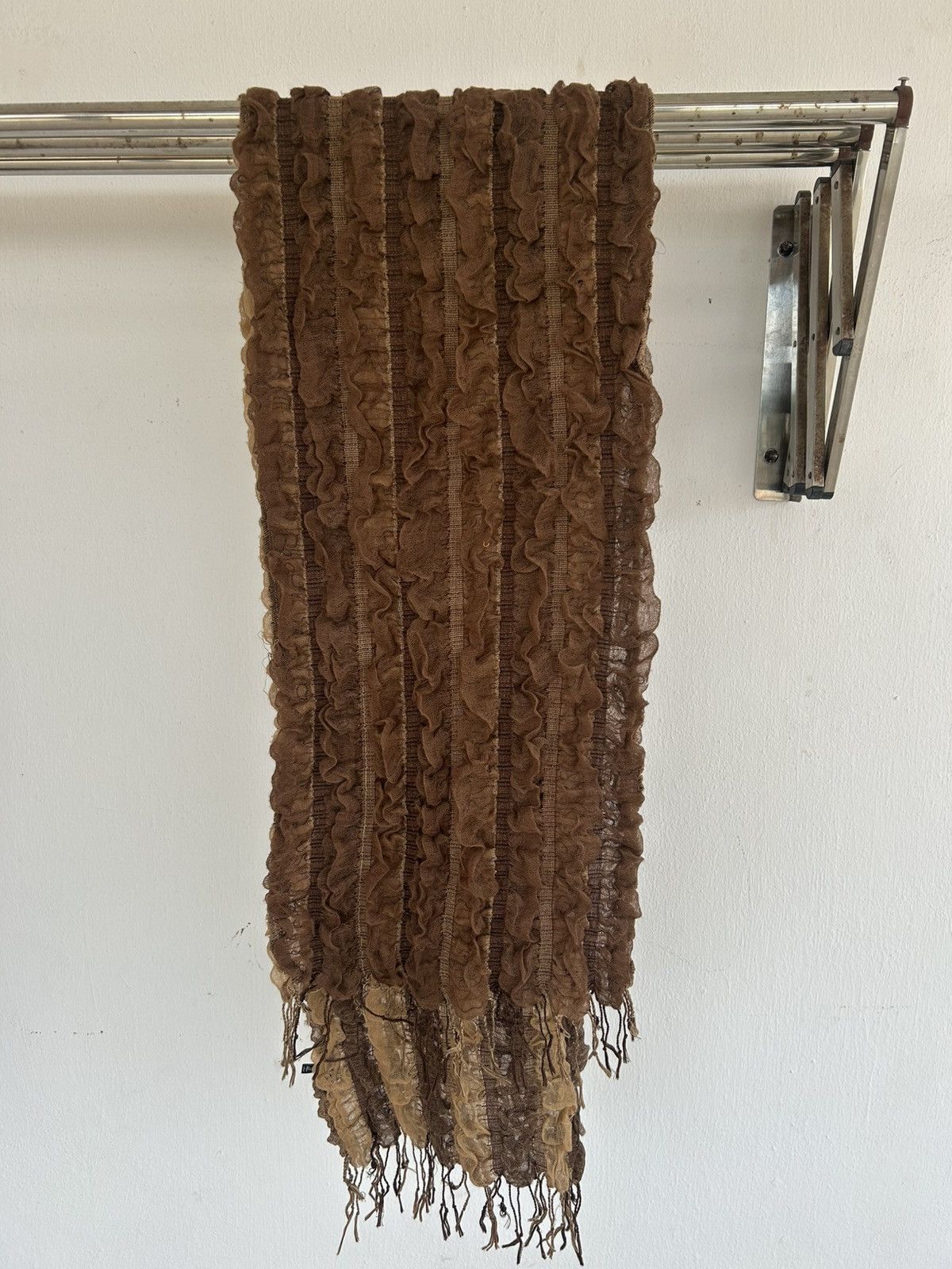 Chercheur Scarf Muffler Brown