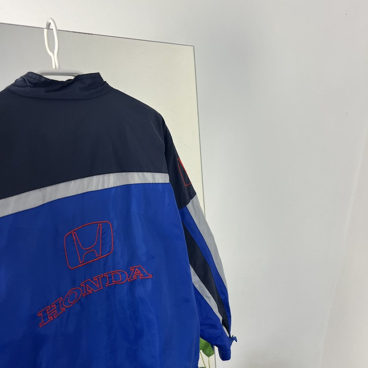 Honda Vintage Y2K Honda Big Embroidered Logo Zip Up Jacket Size US L / EU 52-54 / 3 - 5 Thumbnail