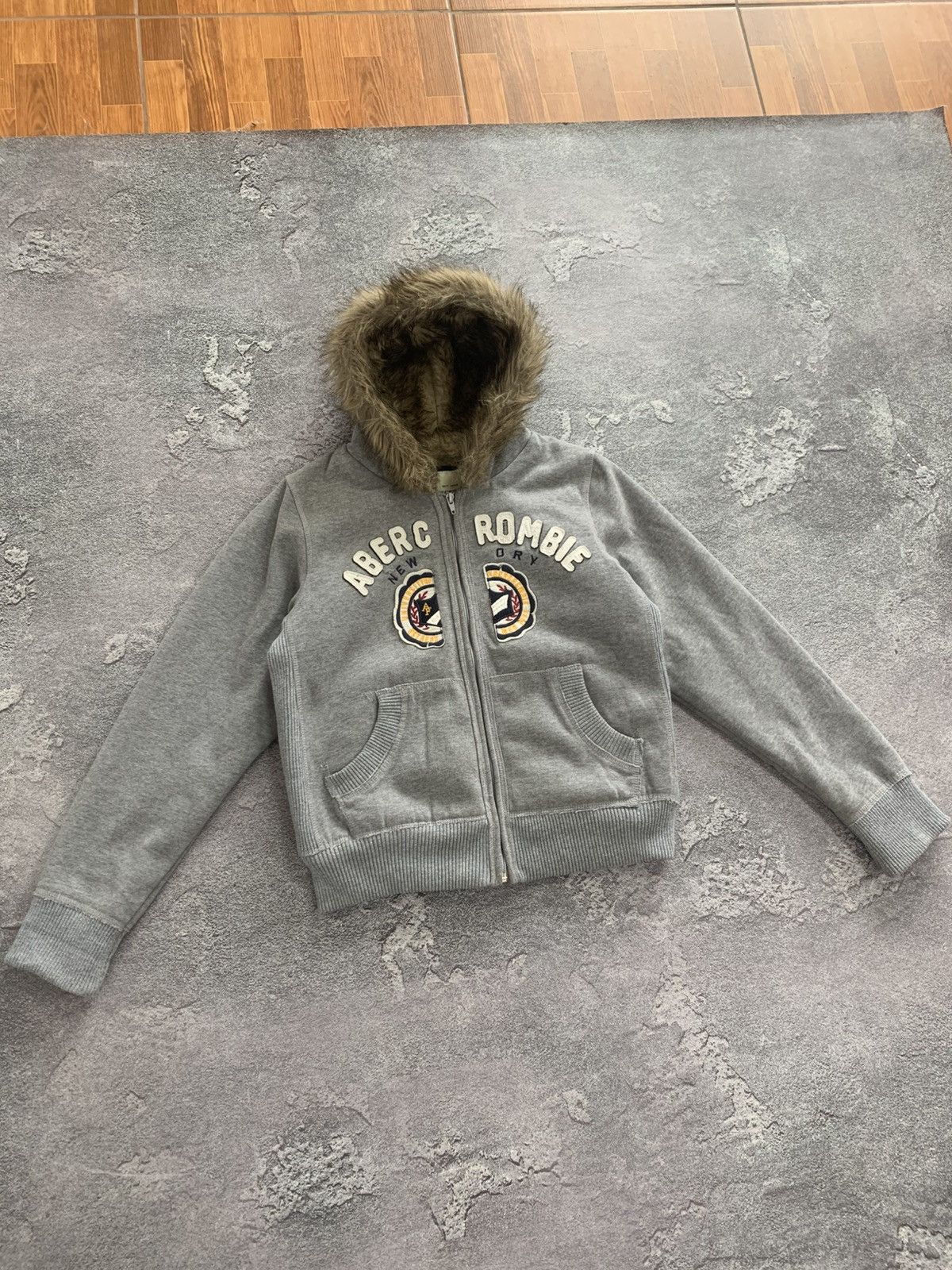 Abercrombie & Fitch Y2K Abercrombie & Fitch Fur Zip Hoodie Ifsixwasnine S size Size US S / EU 44-46 / 1 - 1 Thumbnail