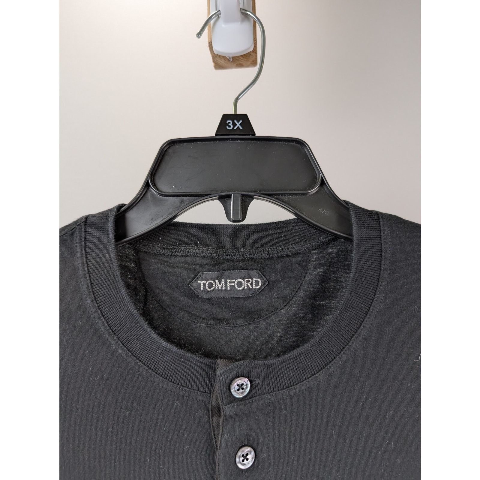 Tom Ford o1rshd1 CC20 Henely Shirt in Black Size US M / EU 48-50 / 2 - 9 Thumbnail