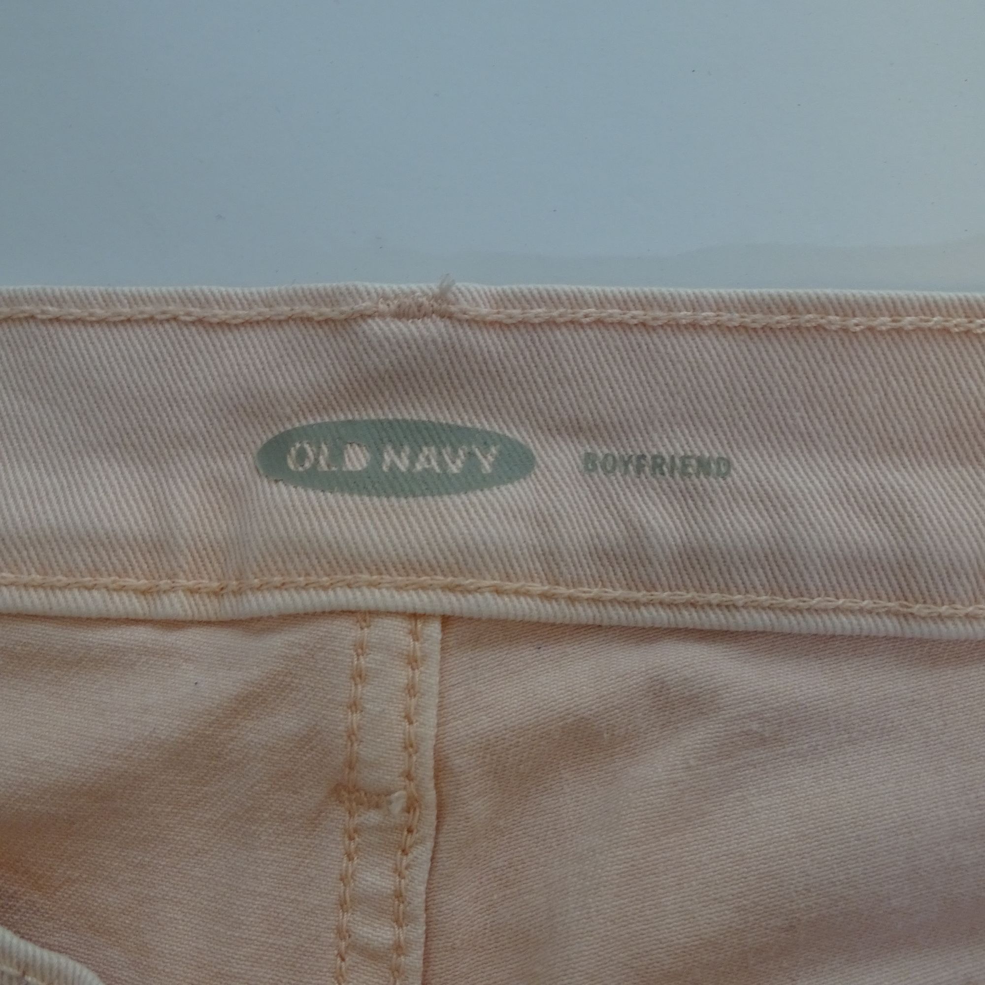 Old Navy Old Navy Cutoff Boyfriend Denim Shorts Women Size 8 Pink Size 30" / US 8 / IT 44 - 4 Thumbnail