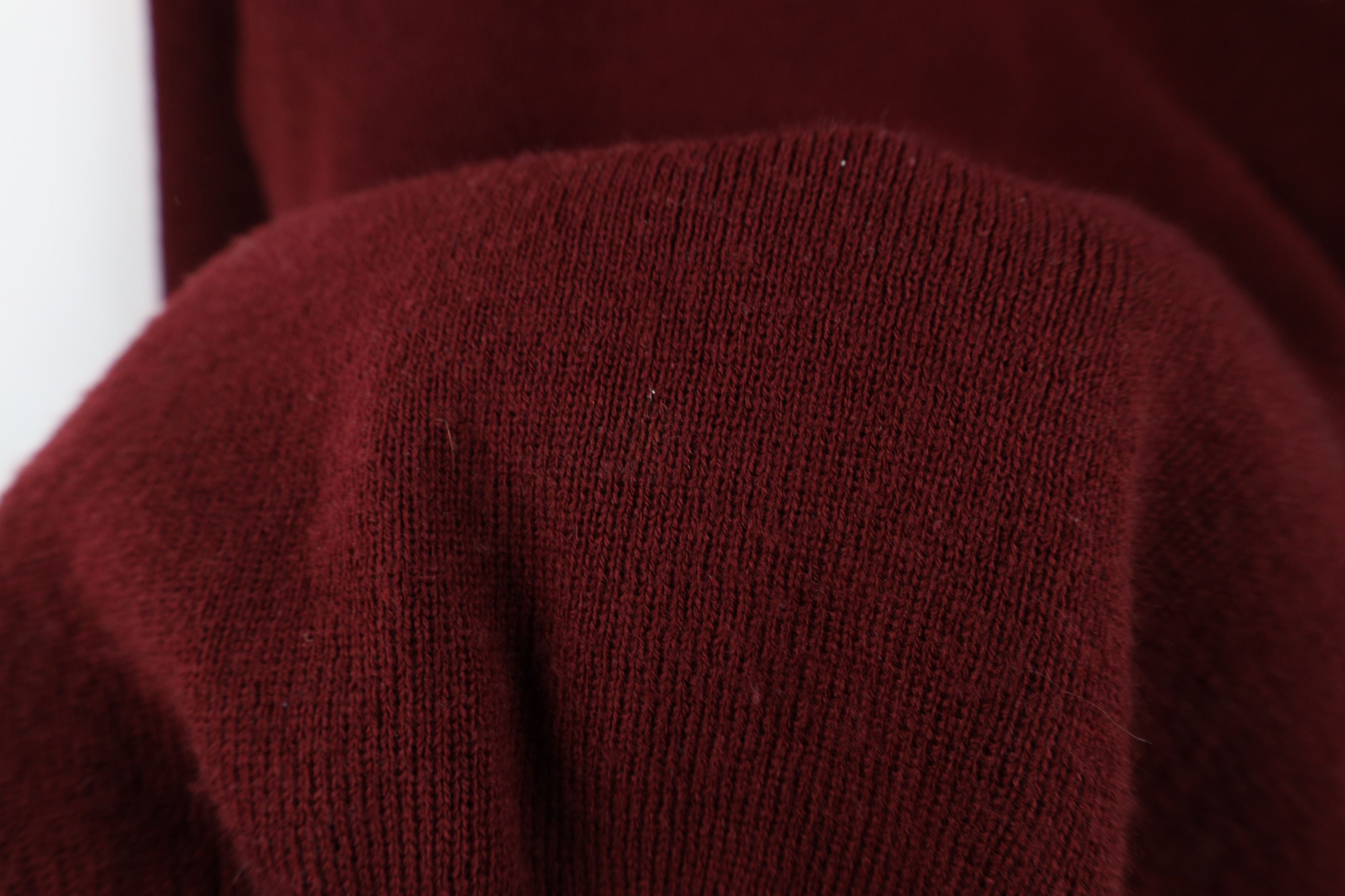 Vintage Vintage 70s 80s Golf Club England Knit V-Neck Sweater Red Size US L / EU 52-54 / 3 - 9 Thumbnail