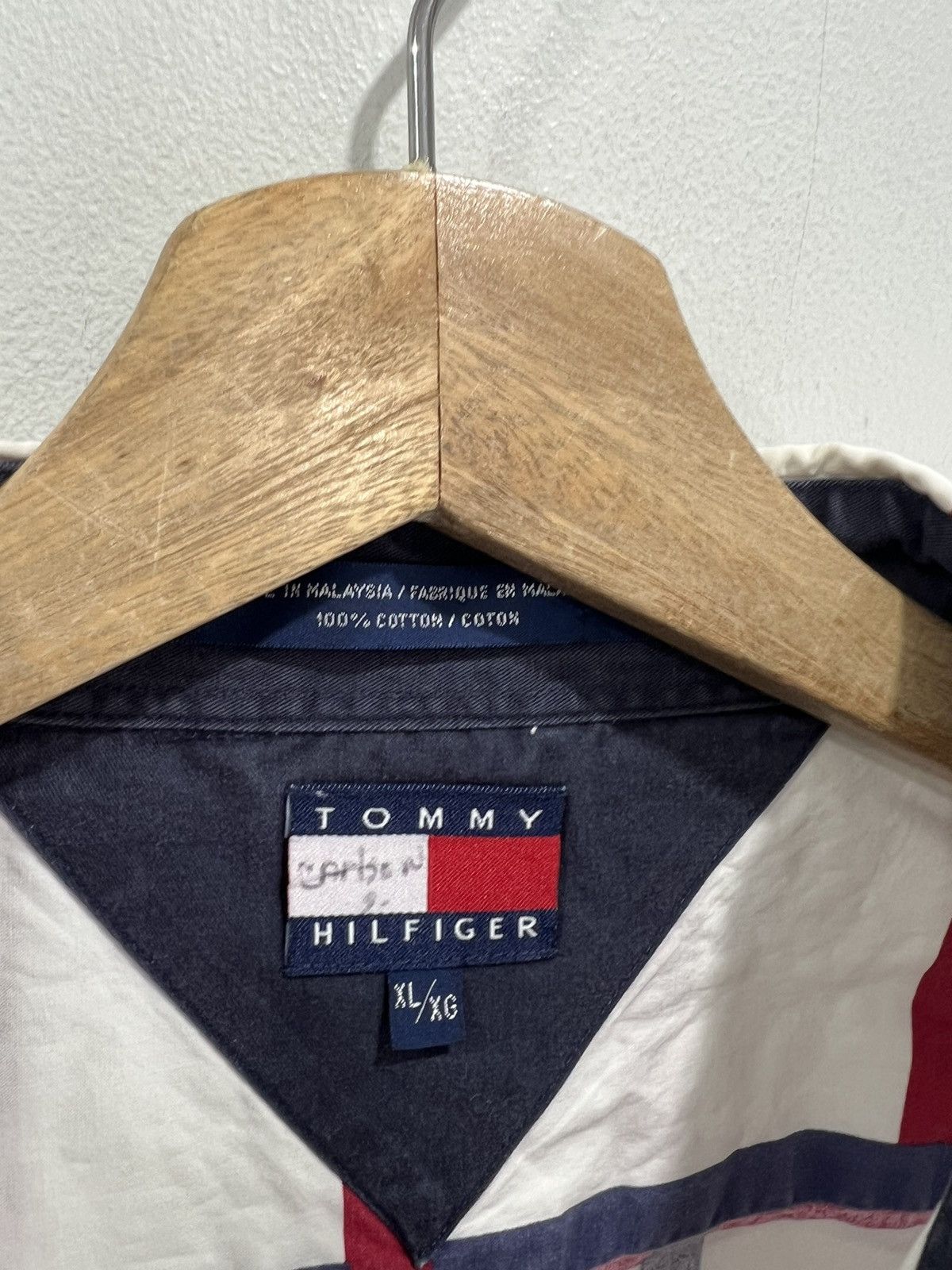 Vintage Vintage 90s Tommy Hilfiger Striped Button Up Shirt Size US XL / EU 56 / 4 - 4 Thumbnail