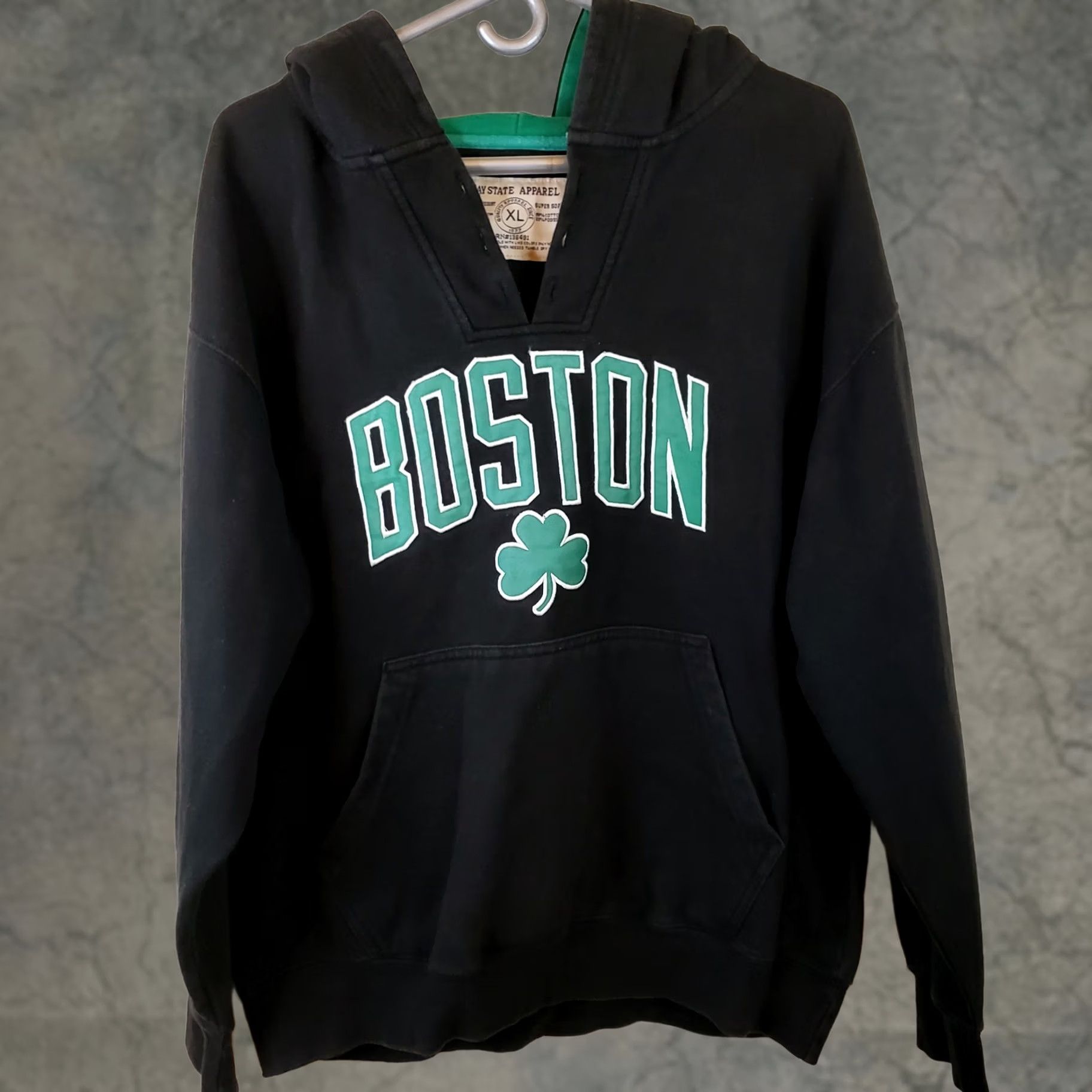 Vintage VINTAGE Bay State Apparel Boston Celtics NBA Black Hoodie Sweatshirt Lace Up Mens XL Size US XL / EU 56 / 4 - 1 Thumbnail