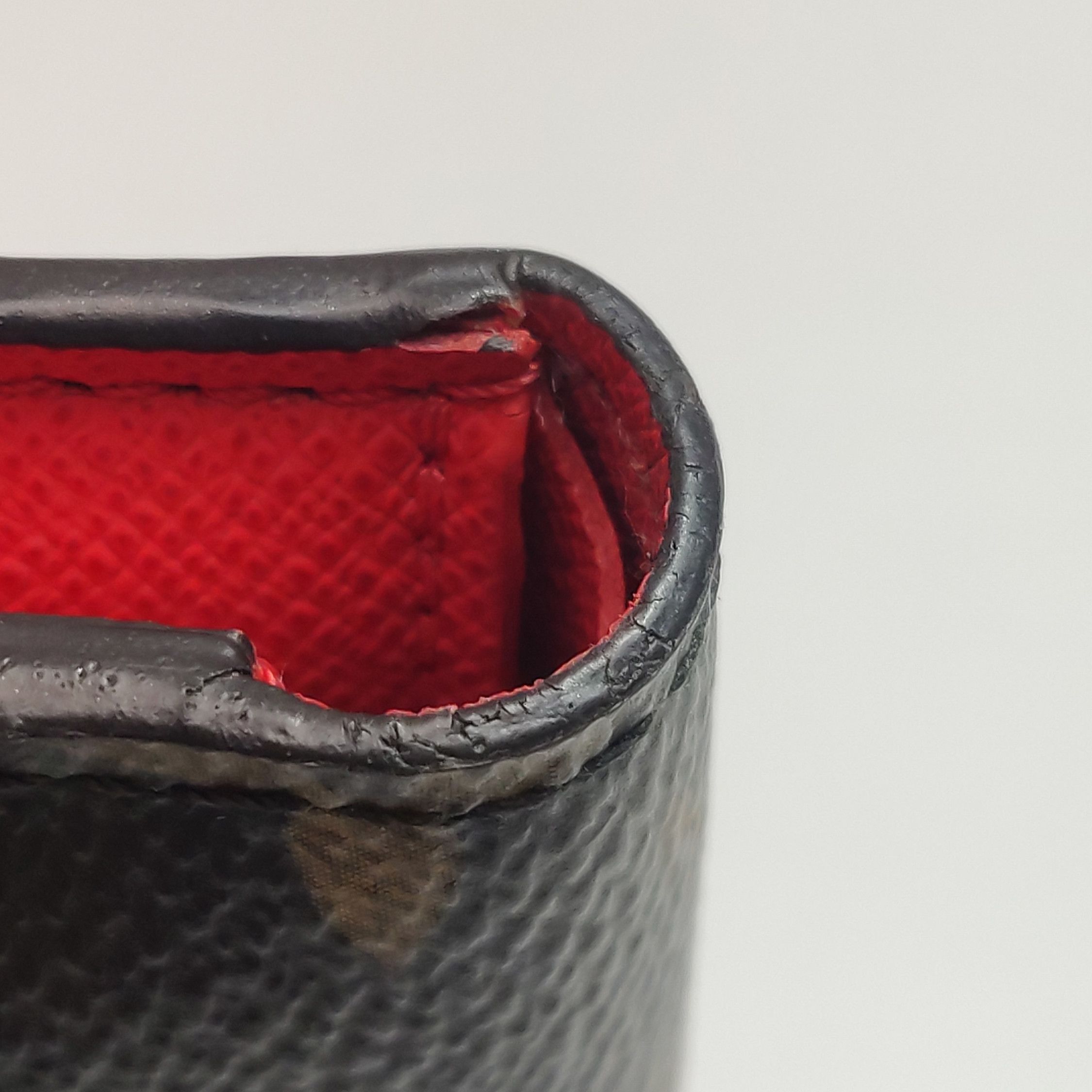 Louis Vuitton Louis Vuitton (LV) Victorine leather colorblock bird patter Size ONE SIZE - 7 Thumbnail