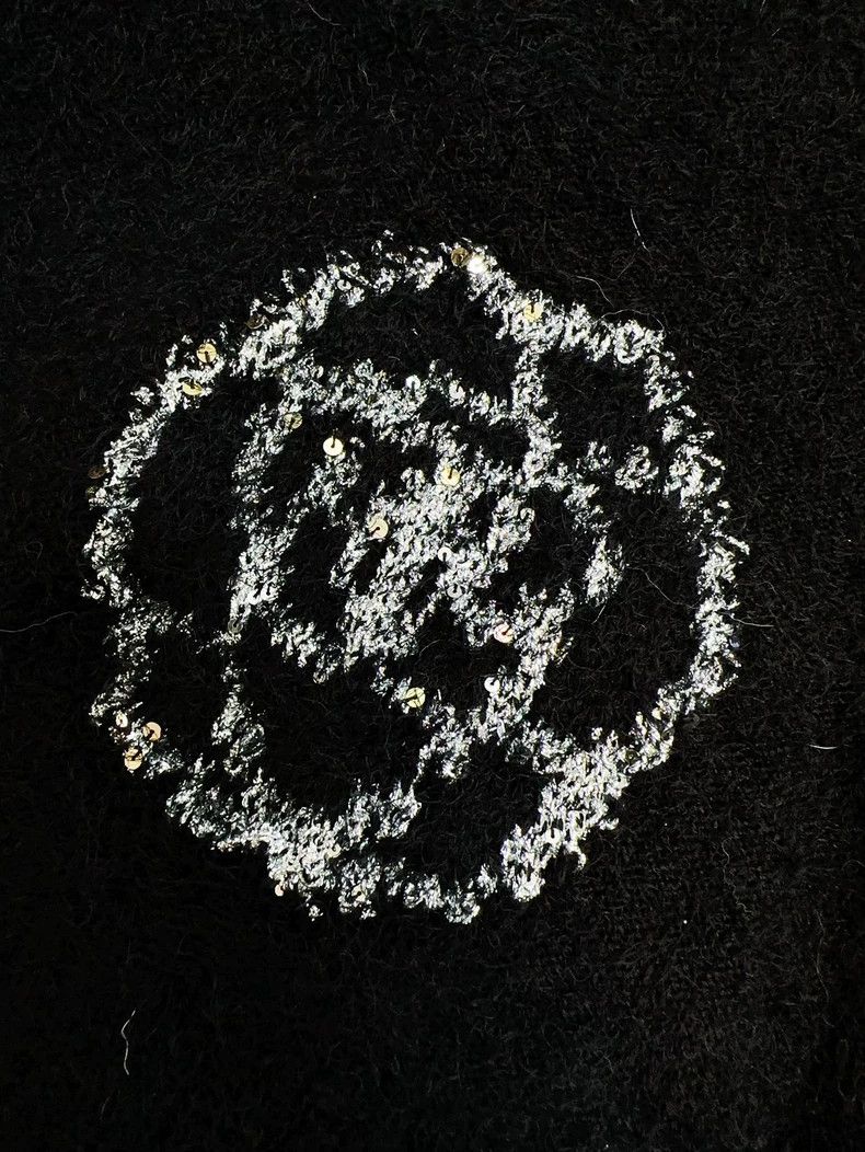 Chanel Chanel 23k autumn and winter black shiny camellia sequin k Size XXS / US 00 / IT 34 - 4 Thumbnail