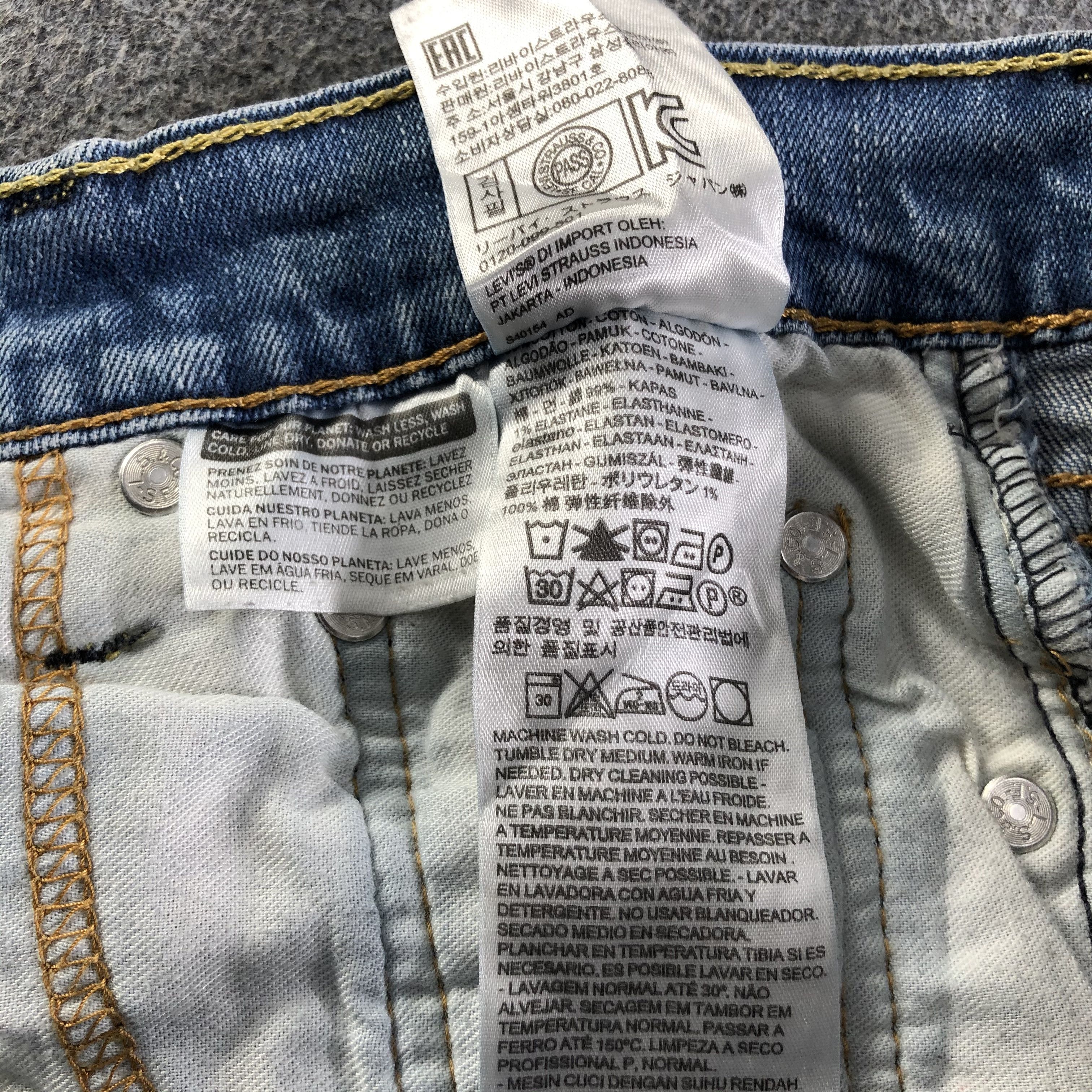 Levi's Vintage Blue Wash Levis 511 Jeans-J4374 Size US 29 - 11 Thumbnail