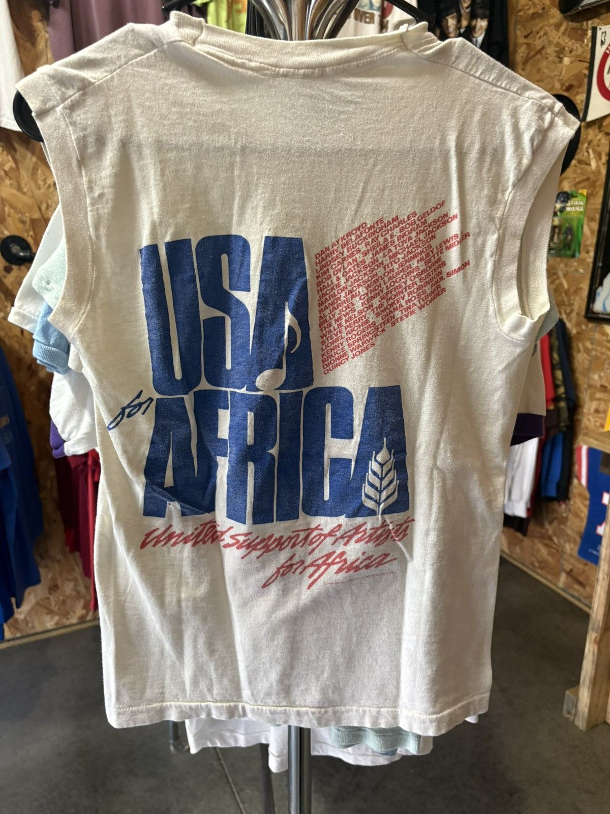 Band Tees 1985 We Are The World Tank Top Size US L / EU 52-54 / 3 - 6 Thumbnail