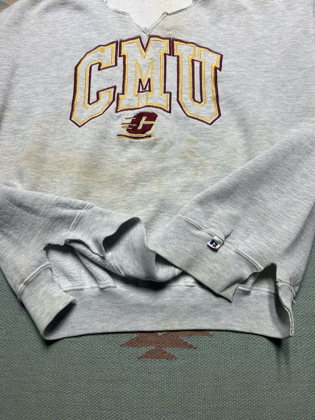 Vintage 80s Russell athletic sweatshirt CMU central Michigan L/XL Size US L / EU 52-54 / 3 - 6 Thumbnail