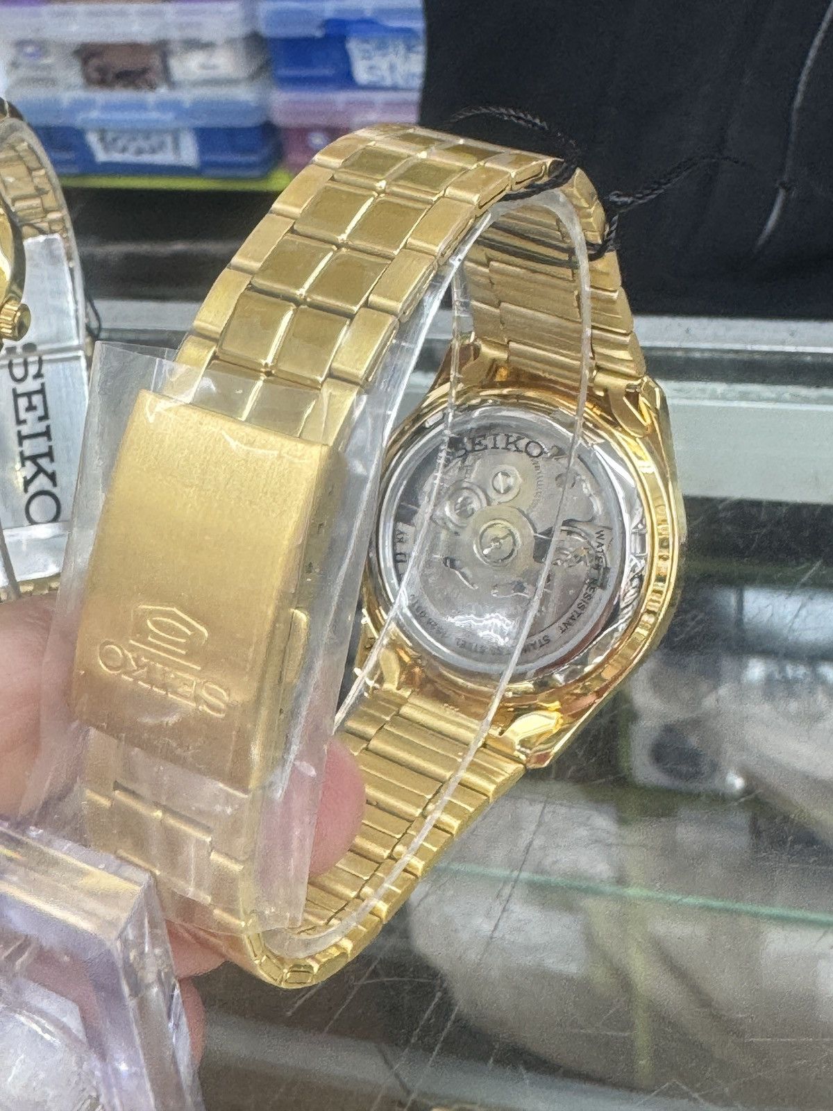 Seiko Seiko Men's Seiko 5 Automatic Gold Dial Size 40 - 4 Thumbnail