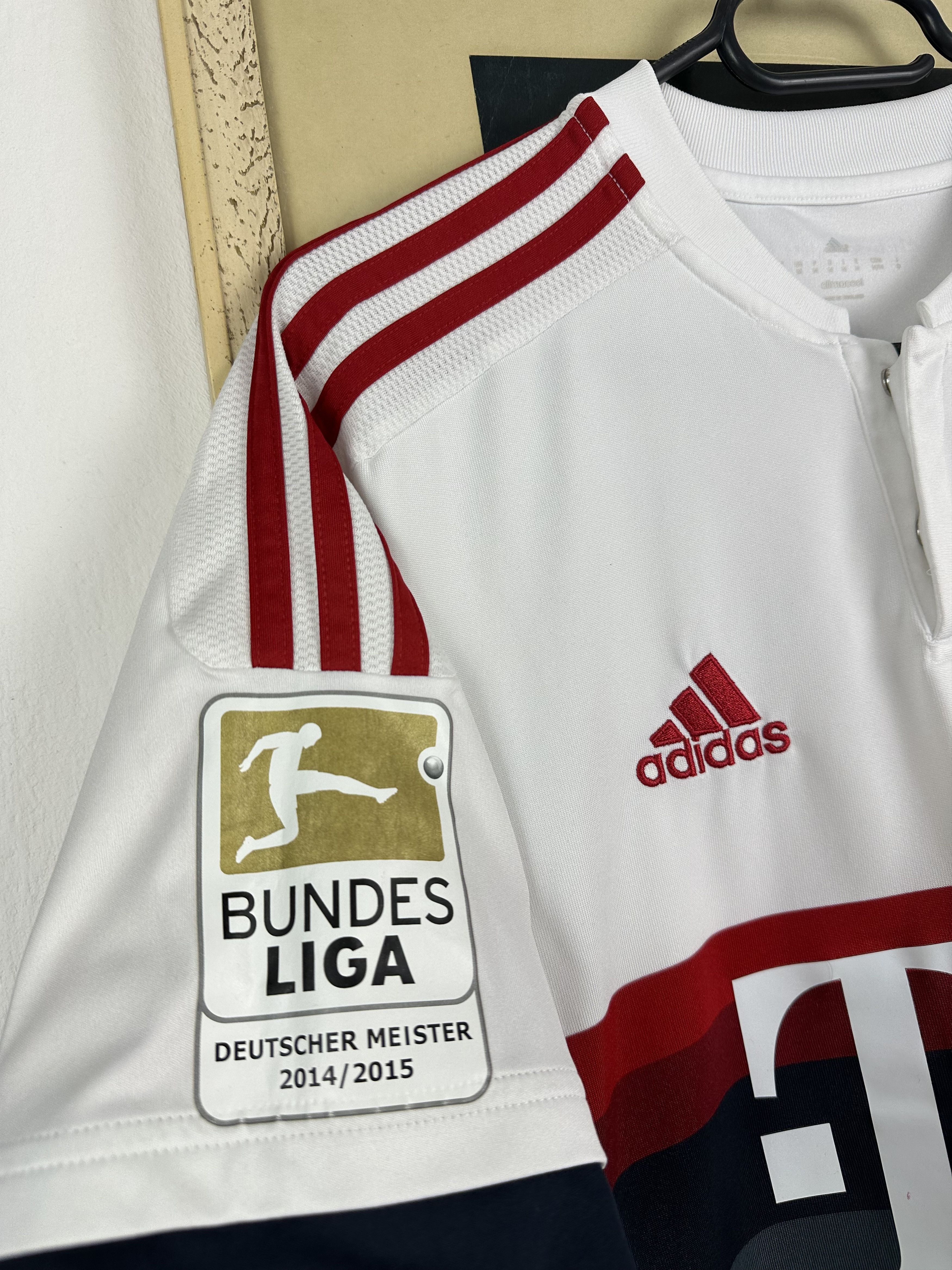 Adidas Bayern Munich football shirt 2015 #23 Vidal Adidas Jersey Size US M / EU 48-50 / 2 - 9 Thumbnail