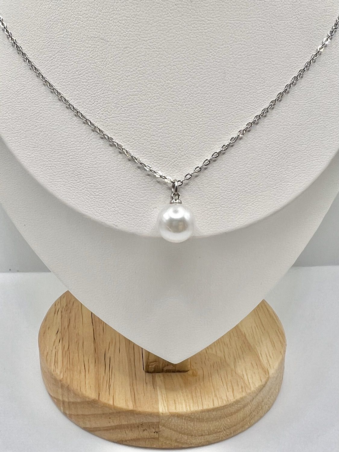 Handmade White Pearl Bead Silver Necklace Size ONE SIZE - 2 Thumbnail