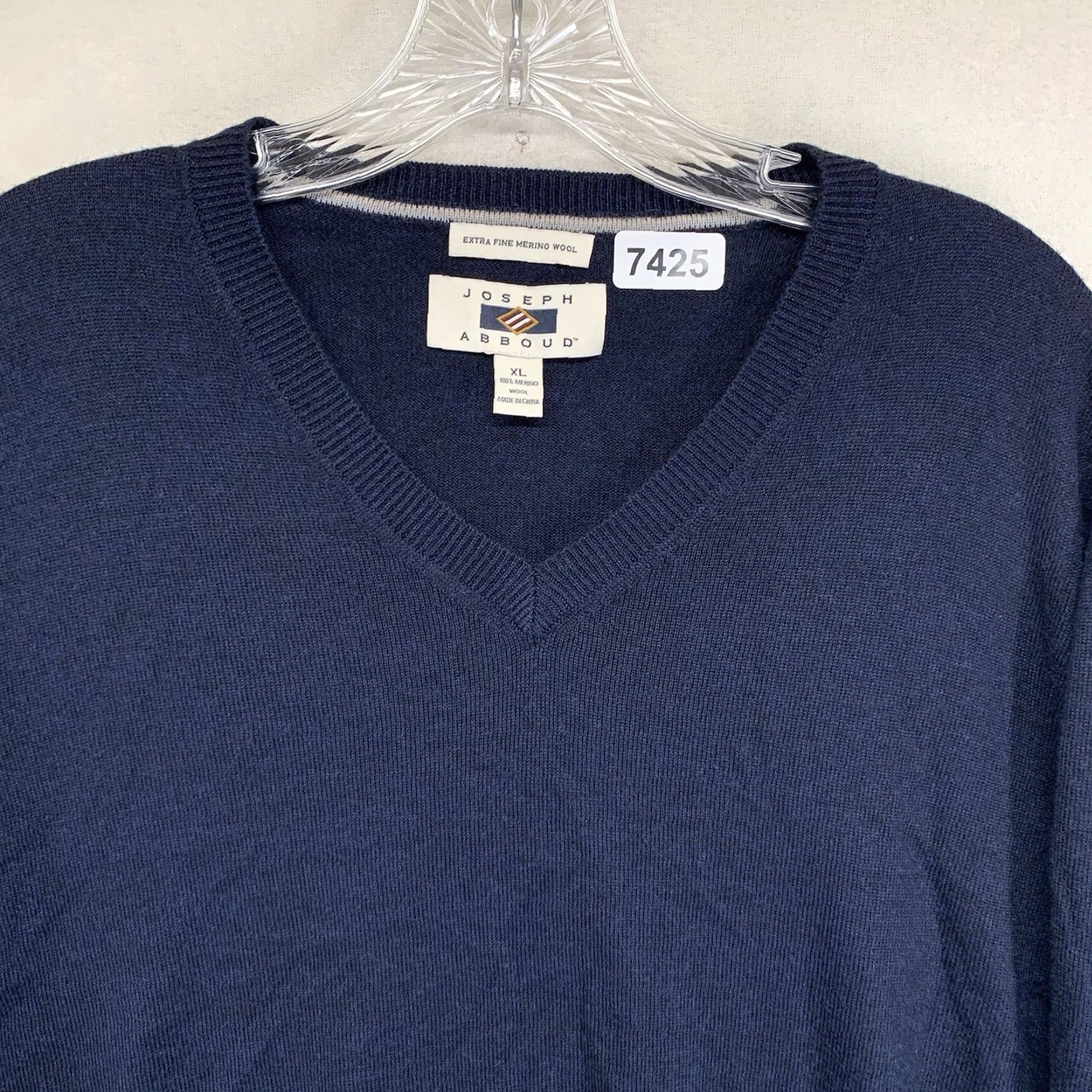 Joseph Abboud Joseph Abboud Sweater Men XL Blue Wool V-Neck Pullover All Seasons Lightweight Regular Fit Mens Size US XL / EU 56 / 4 - 4 Thumbnail
