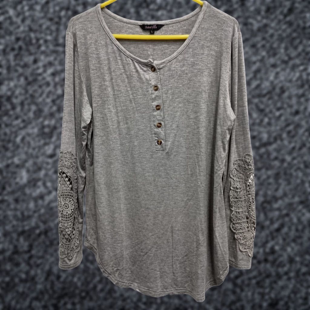 Vintage Amaryllis Womens Henley Top Large Gray Crochet Long Sleeve BOHO Casual Peasant T-Shirt Regular Womens L Gray Crochet Henley Long Sleeve Bohemian Size L / US 10 / IT 46 - 1 Thumbnail