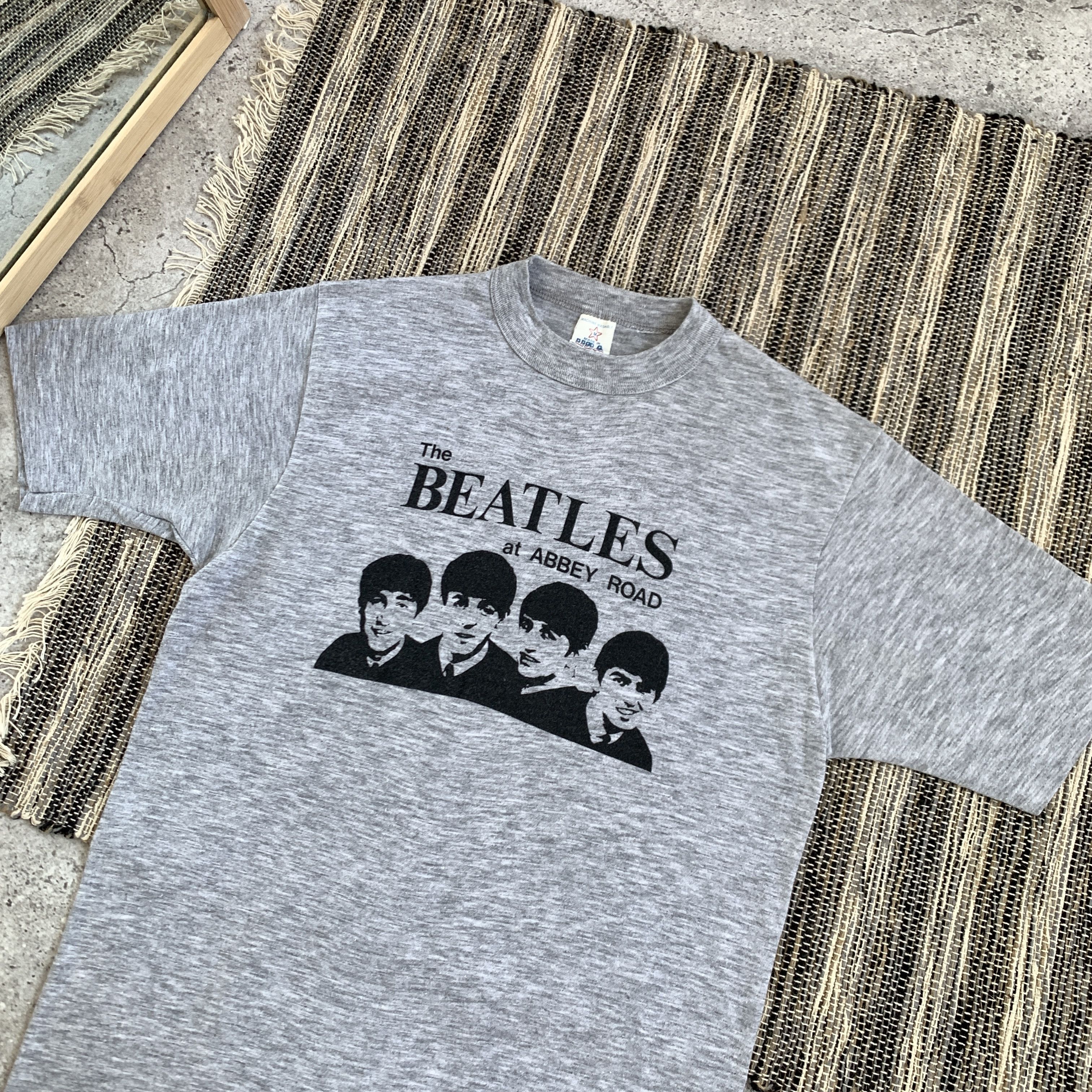 Band Tees Vintage The Beatles 80s Made in USA Grey Graphic Tee Shirt Size US S / EU 44-46 / 1 - 5 Thumbnail