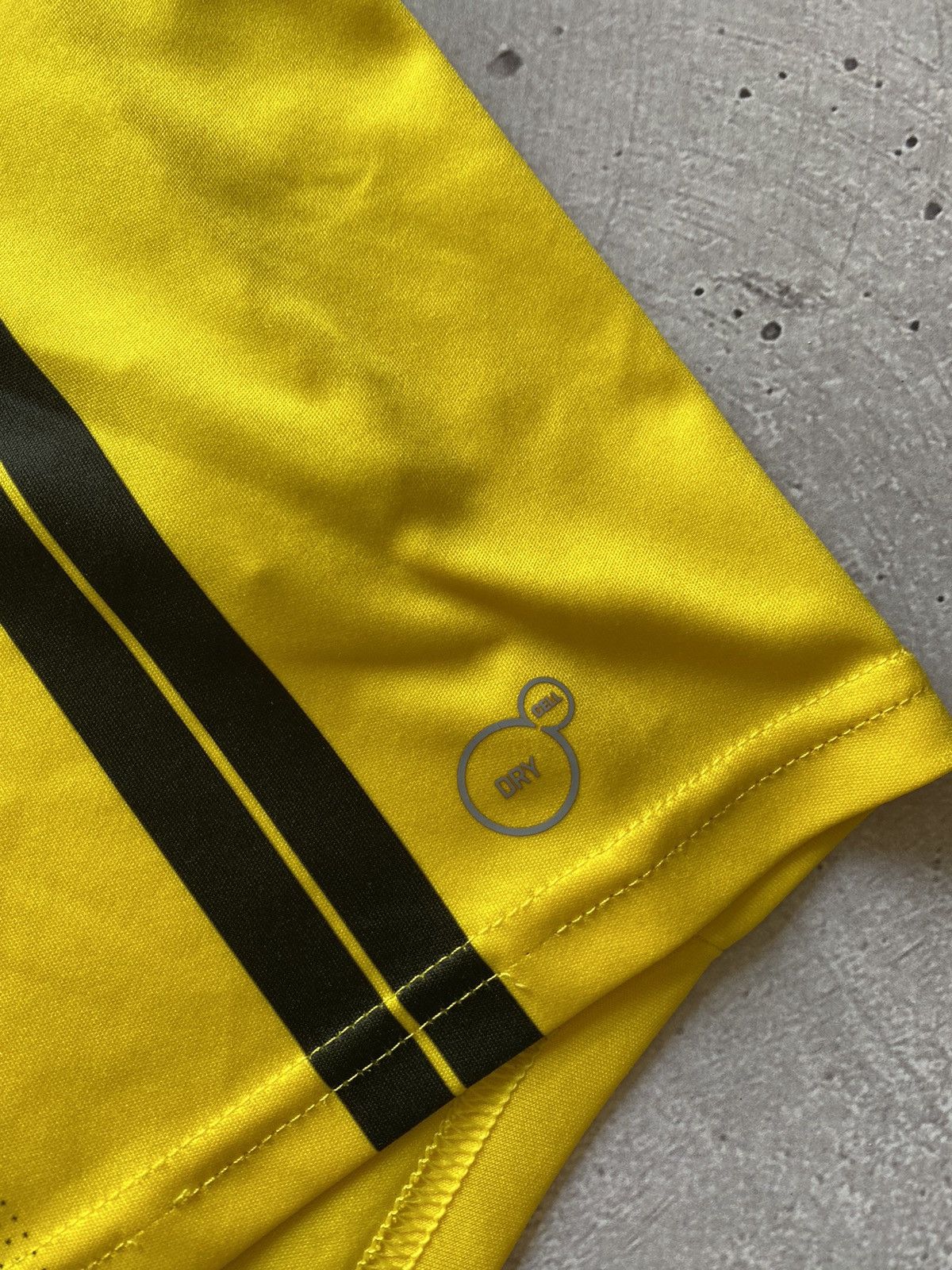 Puma × Vintage Puma BVB Borussia Dortmund Jersey Soccer Football Size US M / EU 48-50 / 2 - 11 Thumbnail