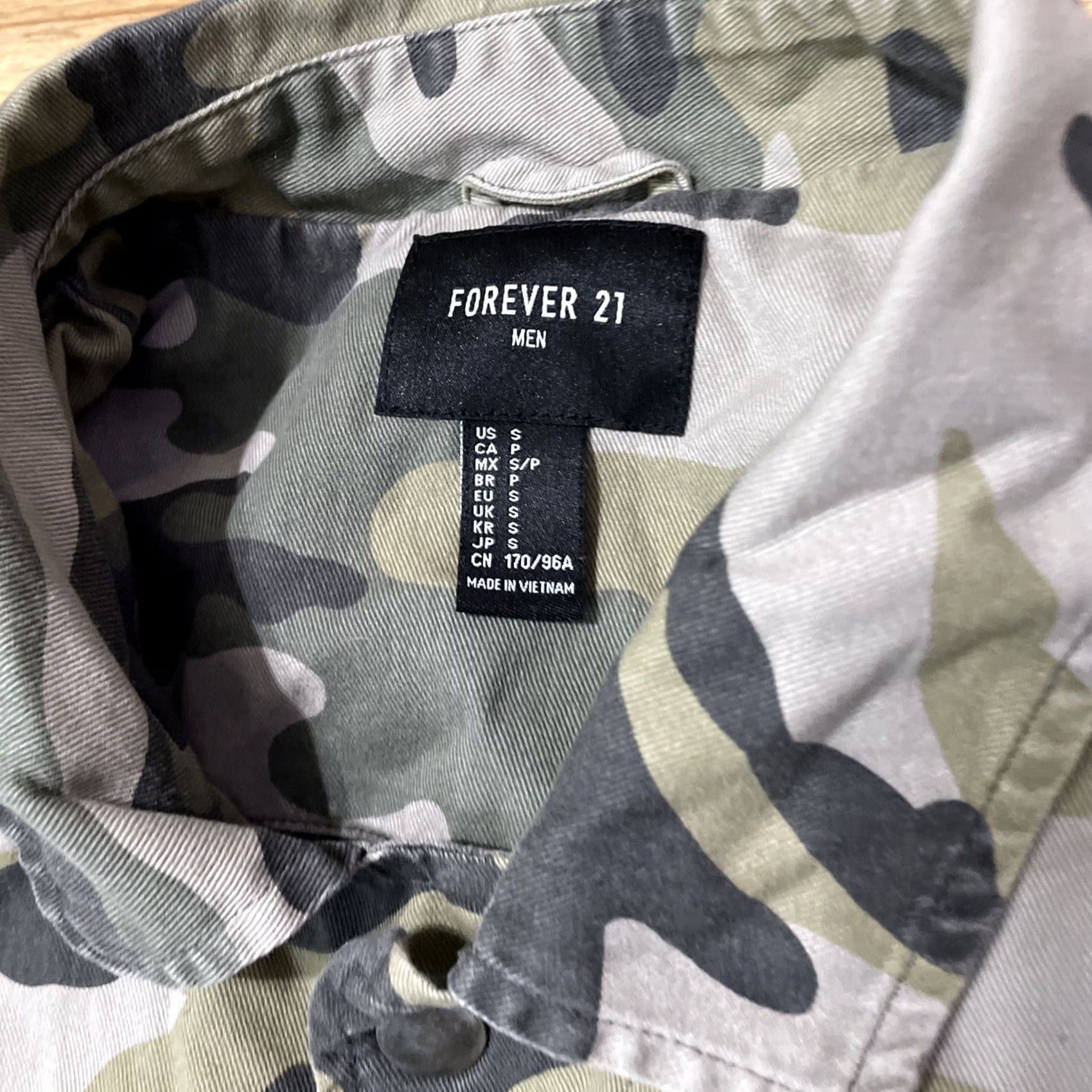 Forever 21 FOREVER 21 Jacket Men S Camouflage Army Green Gray Lined Bomber Button Snap Waist Cinched Canvas Polyester Casual Military Style 90s Size US S / EU 44-46 / 1 - 3 Thumbnail