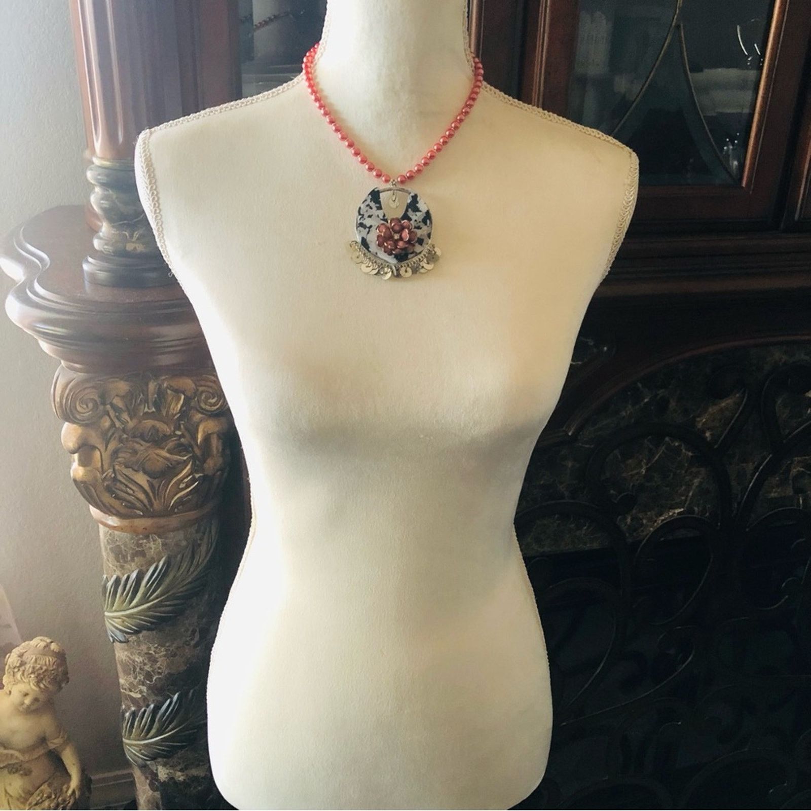 Handmade Handcrafted repurpose floral marble Pearl necklace Size ONE SIZE - 6 Thumbnail