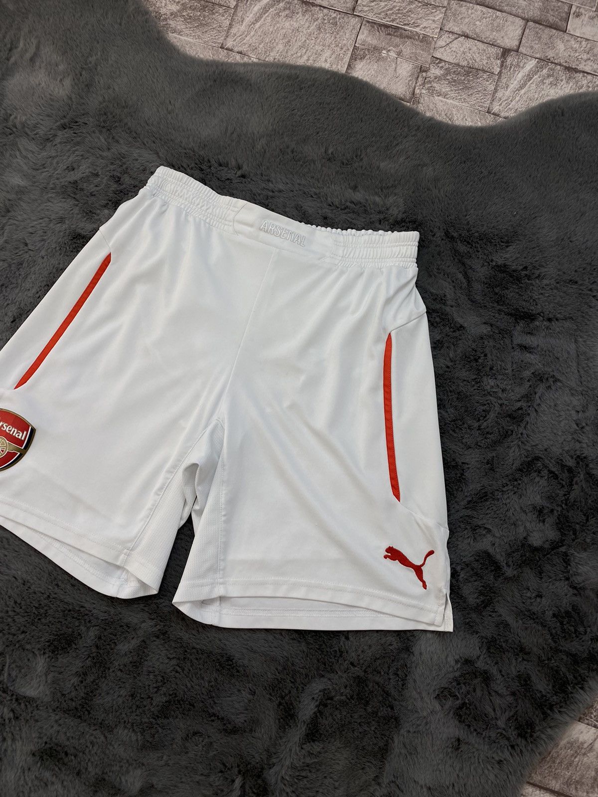 Puma × Vintage Shorts soccer FC Arsenal Gunners Home 2014/2015 Puma Size US 32 / EU 48 - 4 Thumbnail