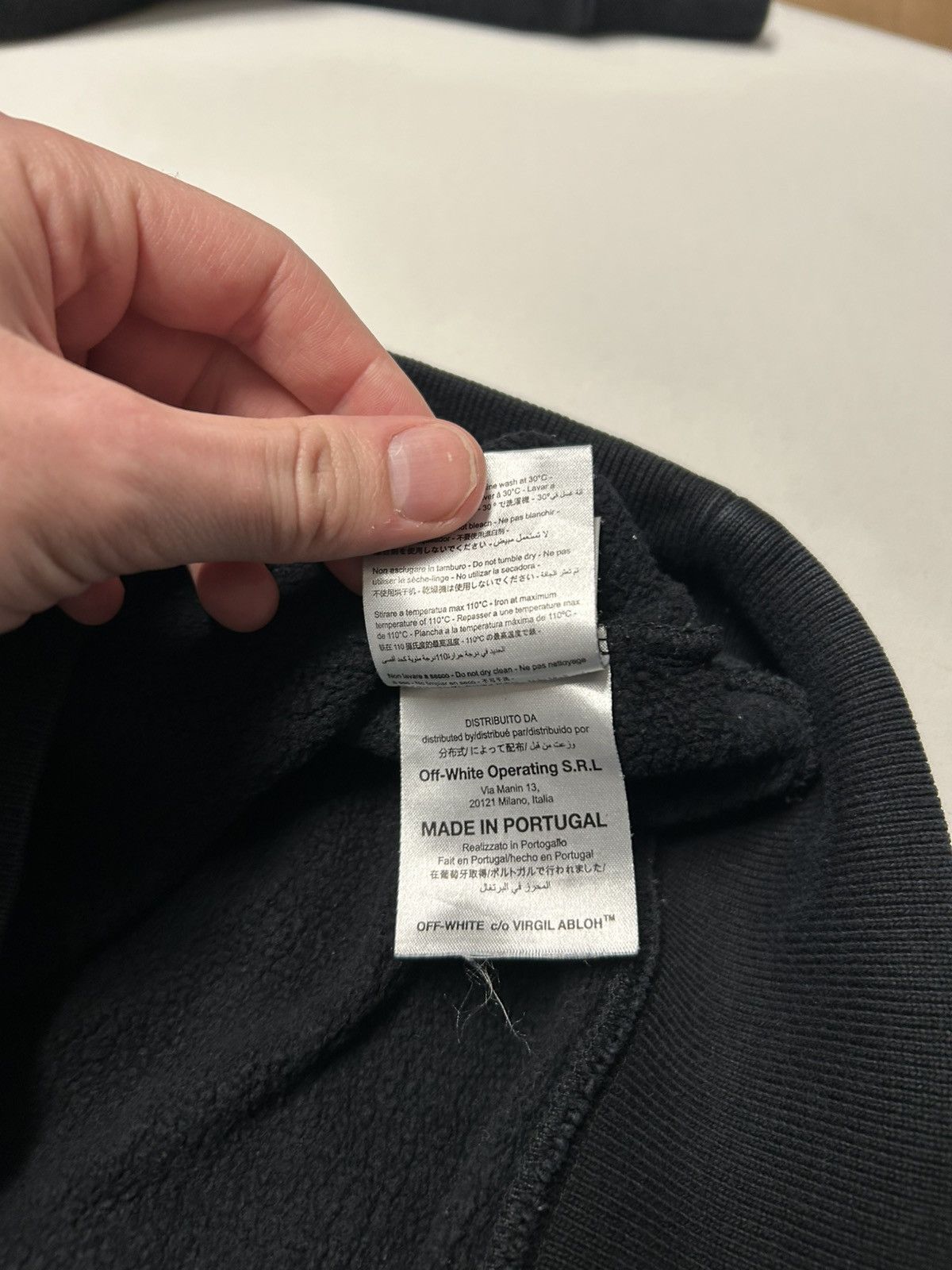 Off-White FW2016 Downtown "Cut Off" Crewneck Size US M / EU 48-50 / 2 - 11 Thumbnail