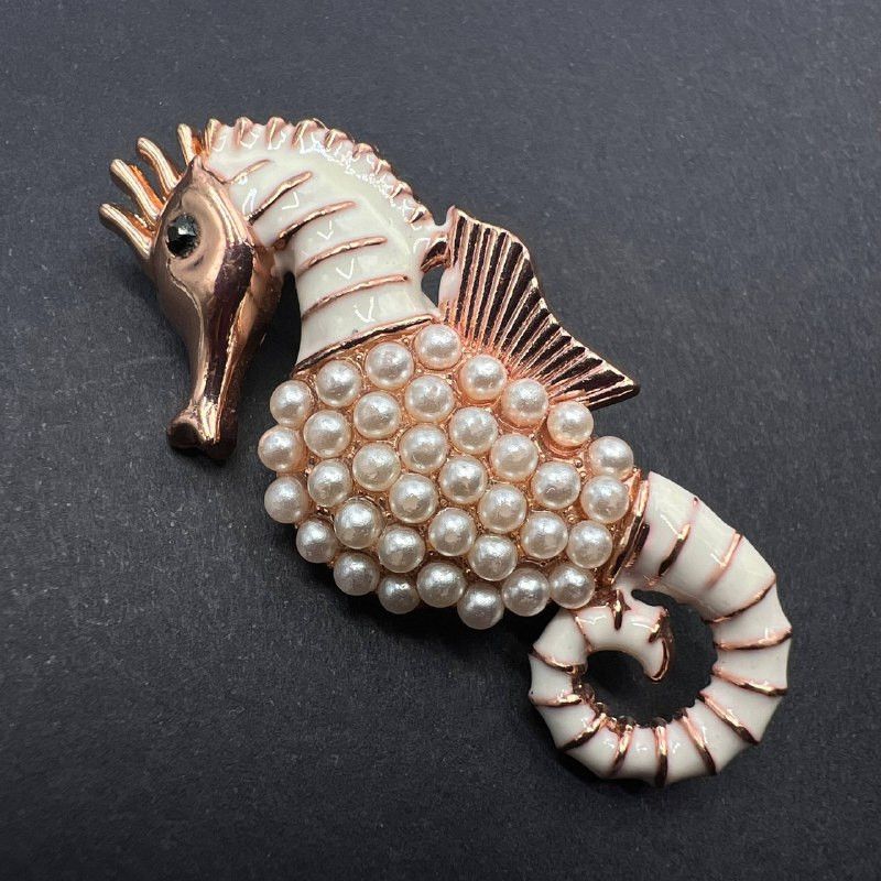 Vintage Vintage Seahorse Brooch Gold Tone Pearl Enamel Pin Size ONE SIZE - 11 Thumbnail