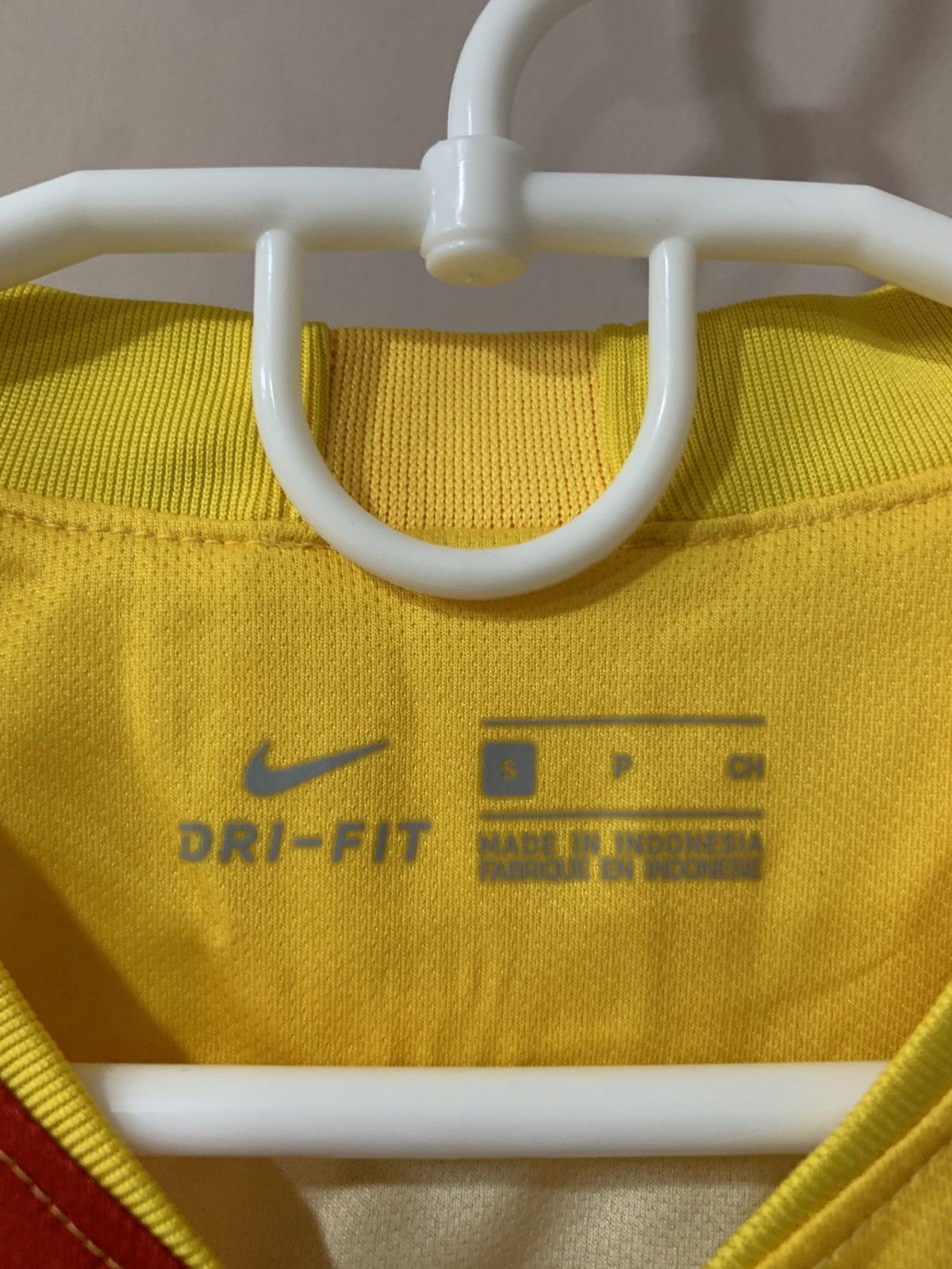 Nike Womens Barcelona Special Football Shirt Nike Soccer Jersey Size S / US 4 / IT 40 - 7 Thumbnail