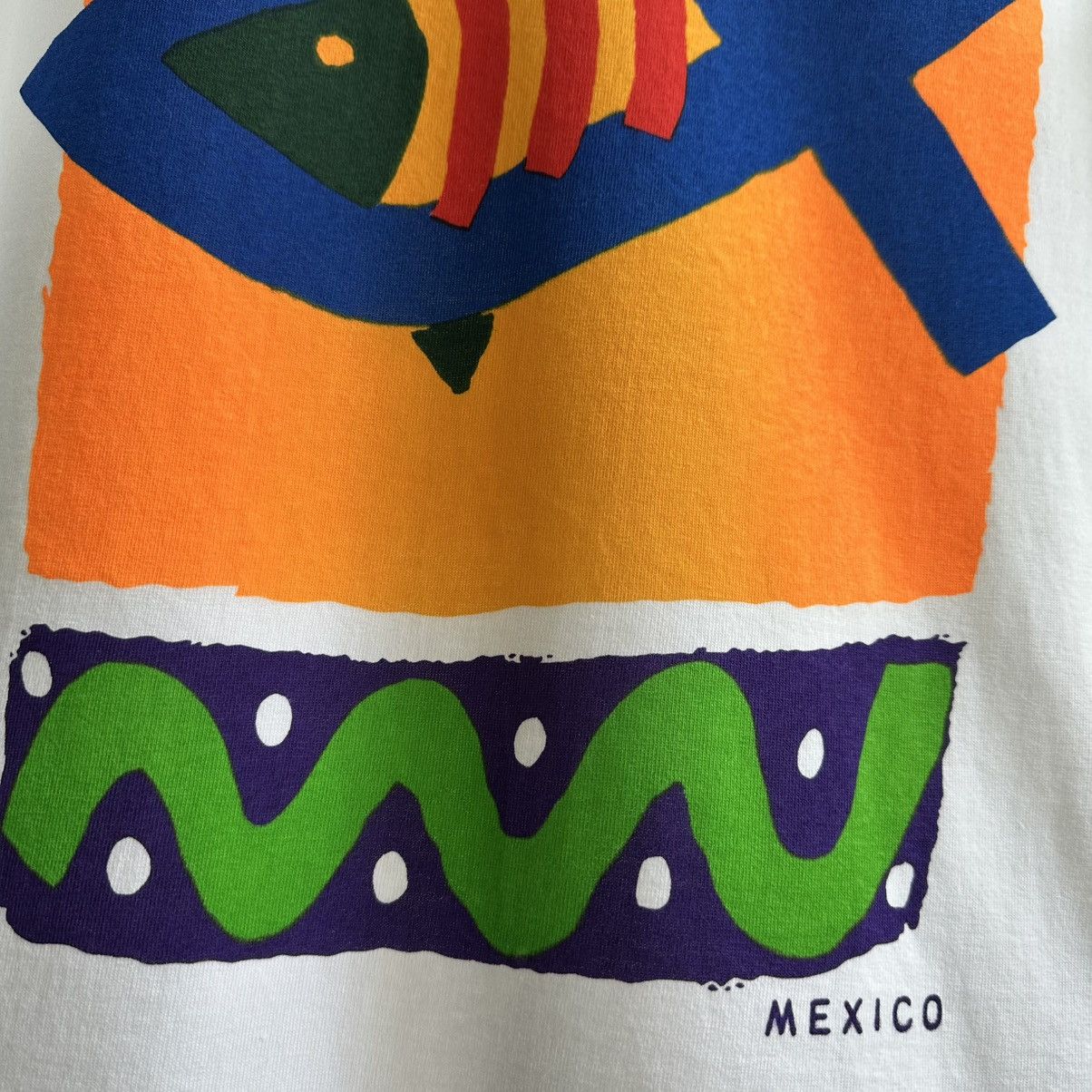 Vintage Vintage 90s Cozumel Mexico Abstract Fish Art Tee Size US M / EU 48-50 / 2 - 4 Thumbnail