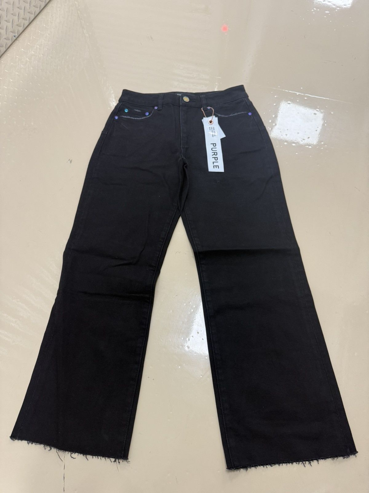 Other Purple Brand Slim Crop Rinse Black Jeans Size 26" / US 2 / IT 38 - 1 Thumbnail
