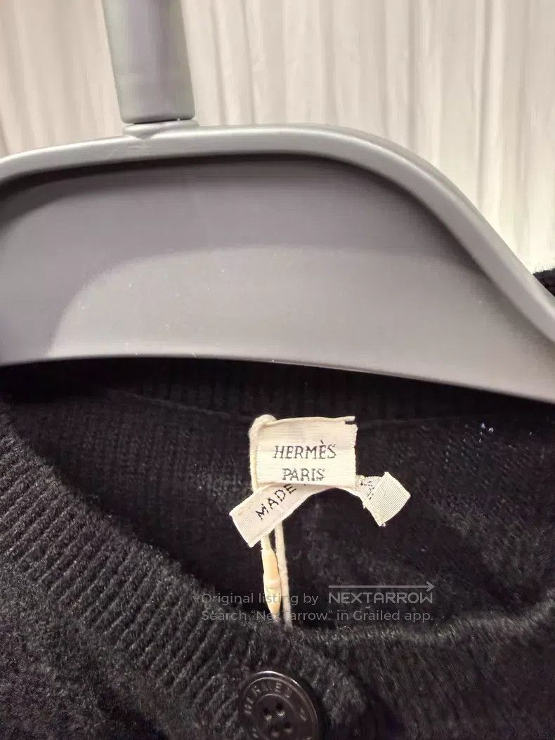 Hermes Hermes Single-Button Dark Patterned Wool Knit Cardigan Size XS / US 0-2 / IT 36-38 - 2 Thumbnail