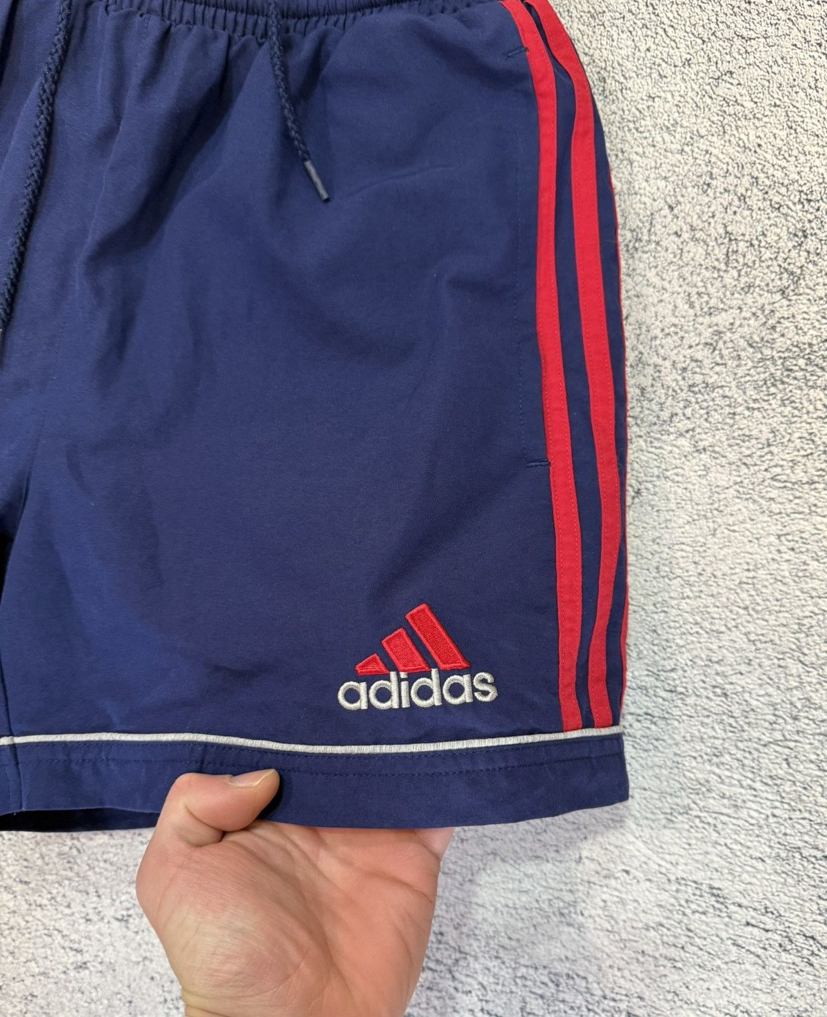 Adidas Vintage Adidas Shorts Navy Stripes Youth USA L Lined Soccer Size US 26 / EU 42 - 4 Thumbnail