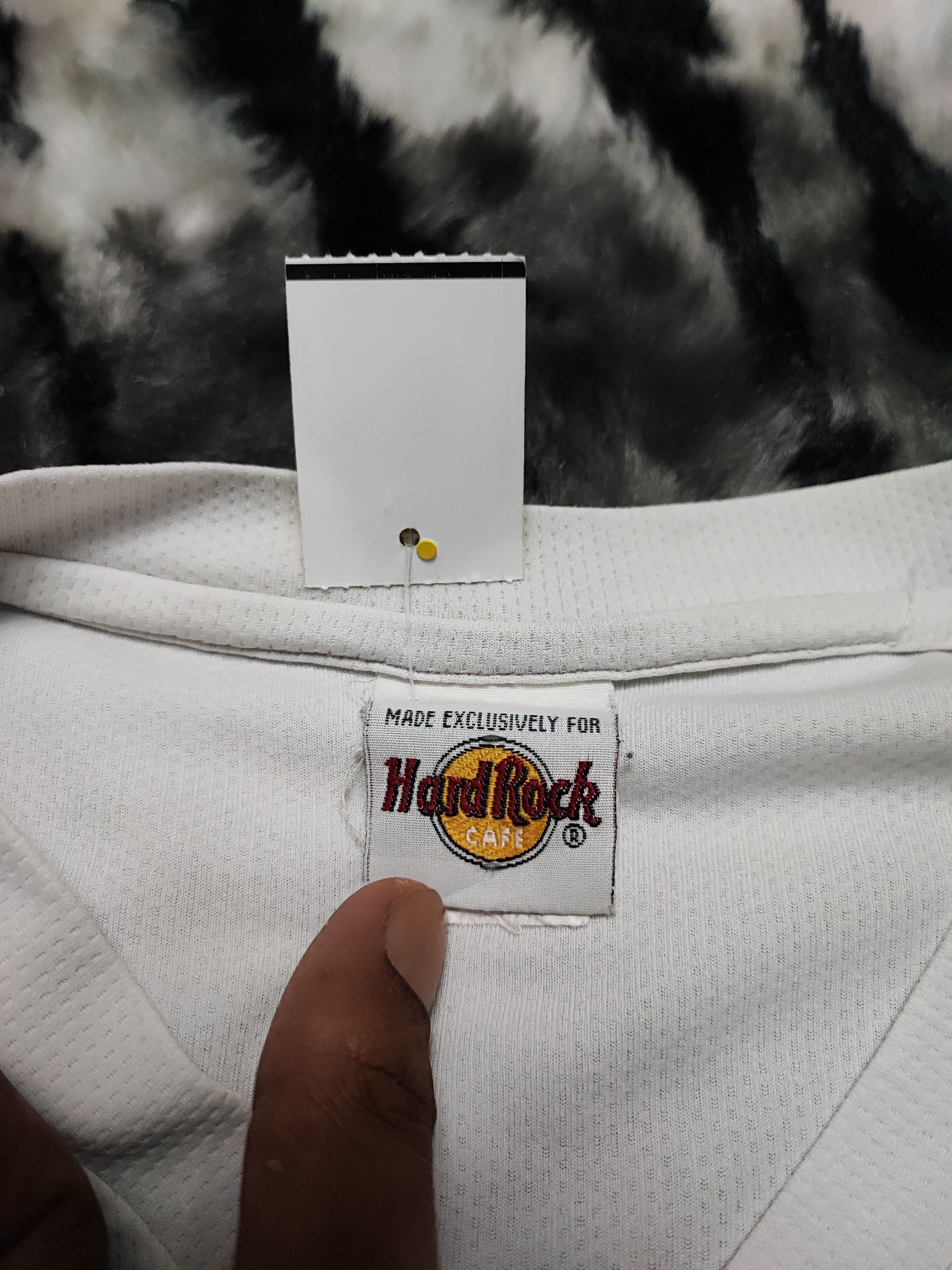 Hard Rock Cafe VINTAGE HARD ROCK CAFE SAIPAN JERSEY Size US M / EU 48-50 / 2 - 6 Thumbnail