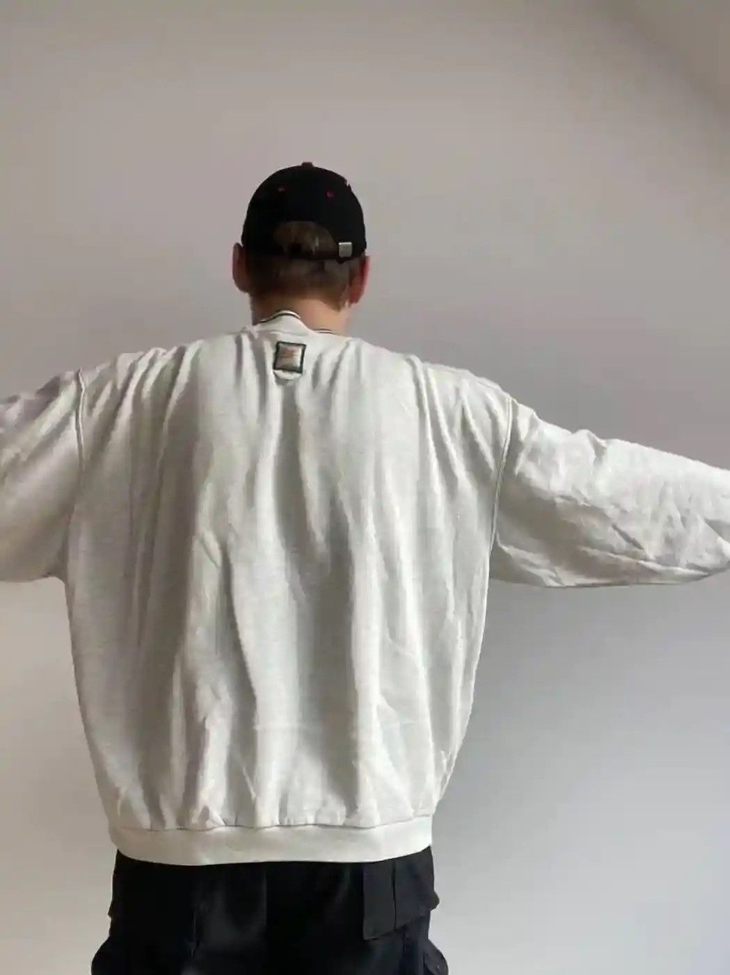 Nike Vintage 90s nike big embroidered sweatshirt nike swoosh usa Size US L / EU 52-54 / 3 - 4 Thumbnail