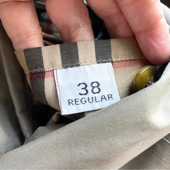 Burberry Vintage Burberry Khaki Light Trench Coat - 38R / L-XL Size US L / EU 52-54 / 3 - 9 Thumbnail