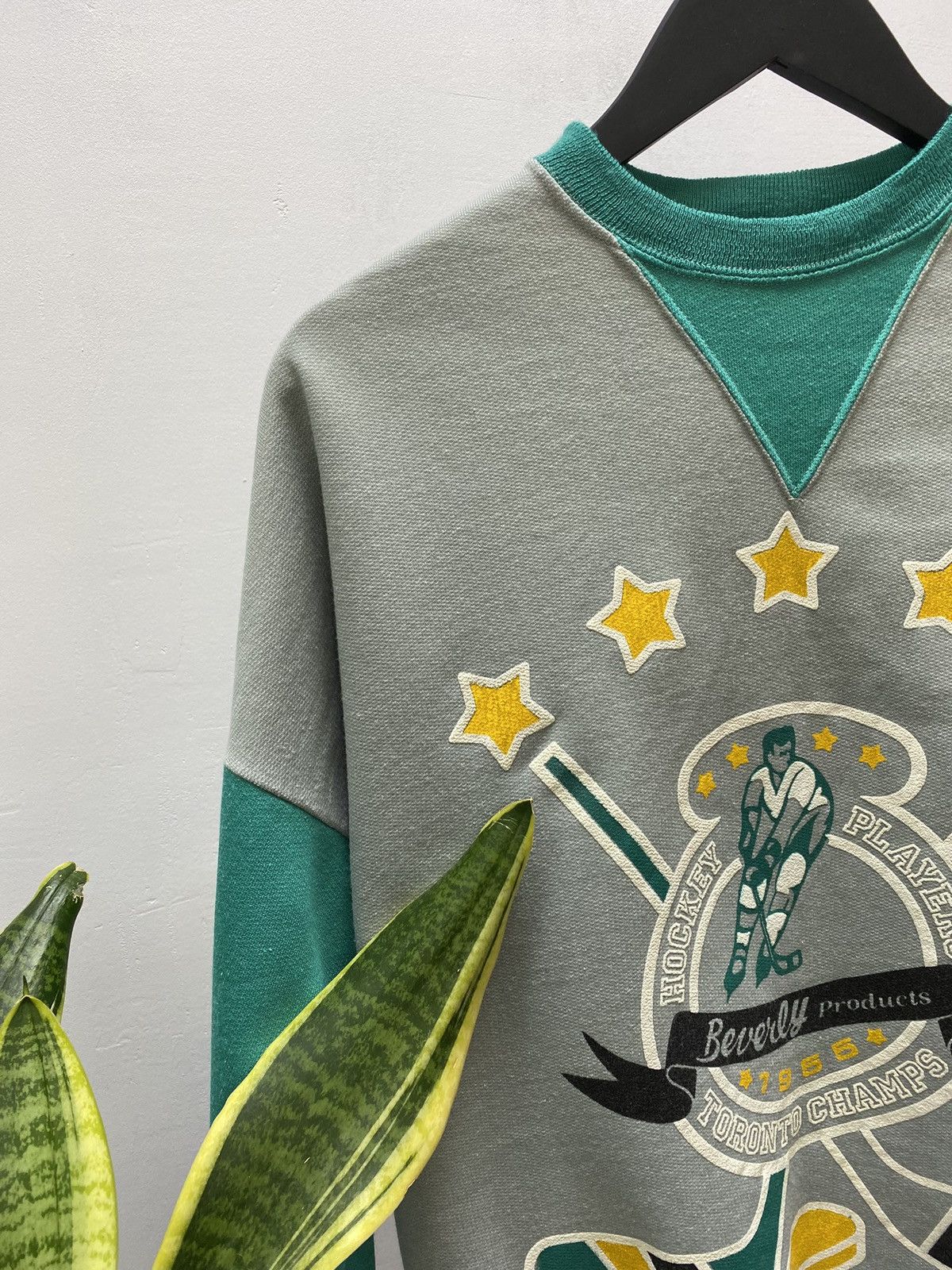 NFL × NHL Vintage Beverly Toronto Champs 1955 Hockey Player Sweatshirt Size US M / EU 48-50 / 2 - 6 Thumbnail