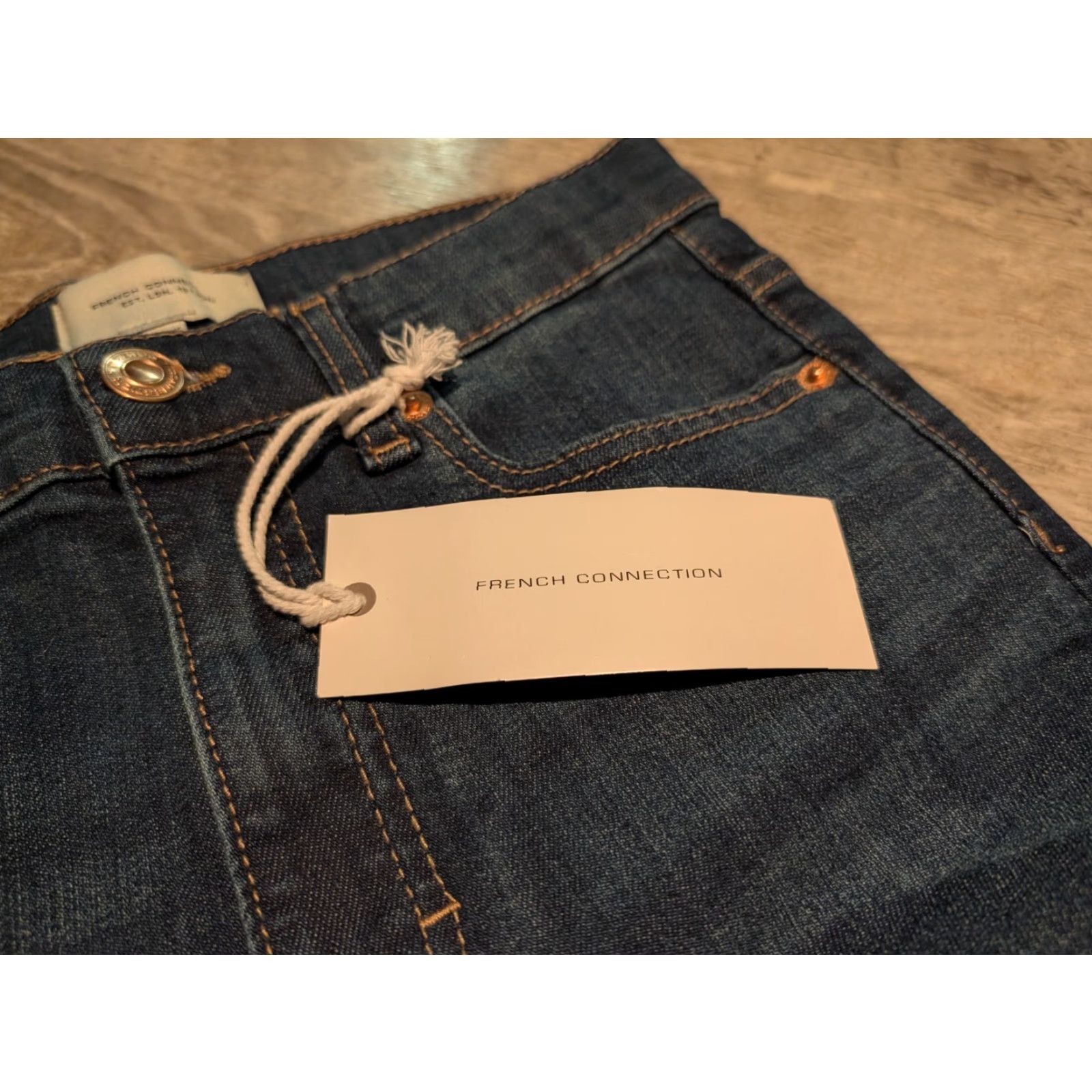 French Connection French Connection Jeans Skinny Jean Womens 6 Medium Blue 29.5in ZIP Button 5-Pocket Stretch Slim Reg Regular Modern Vintage Style 74STC Size 28" / US 6 / IT 42 - 4 Thumbnail