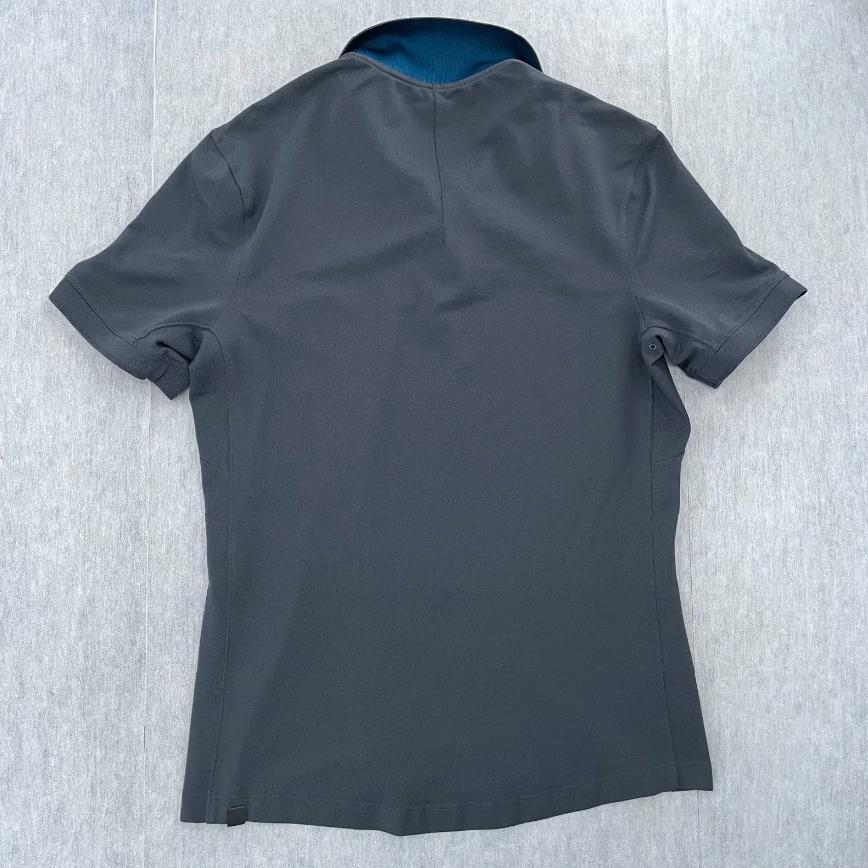 Lululemon VINTAGE Lululemon Polo Shirt Adult Small Gray Athletic Casual Mens S Size US S / EU 44-46 / 1 - 2 Thumbnail
