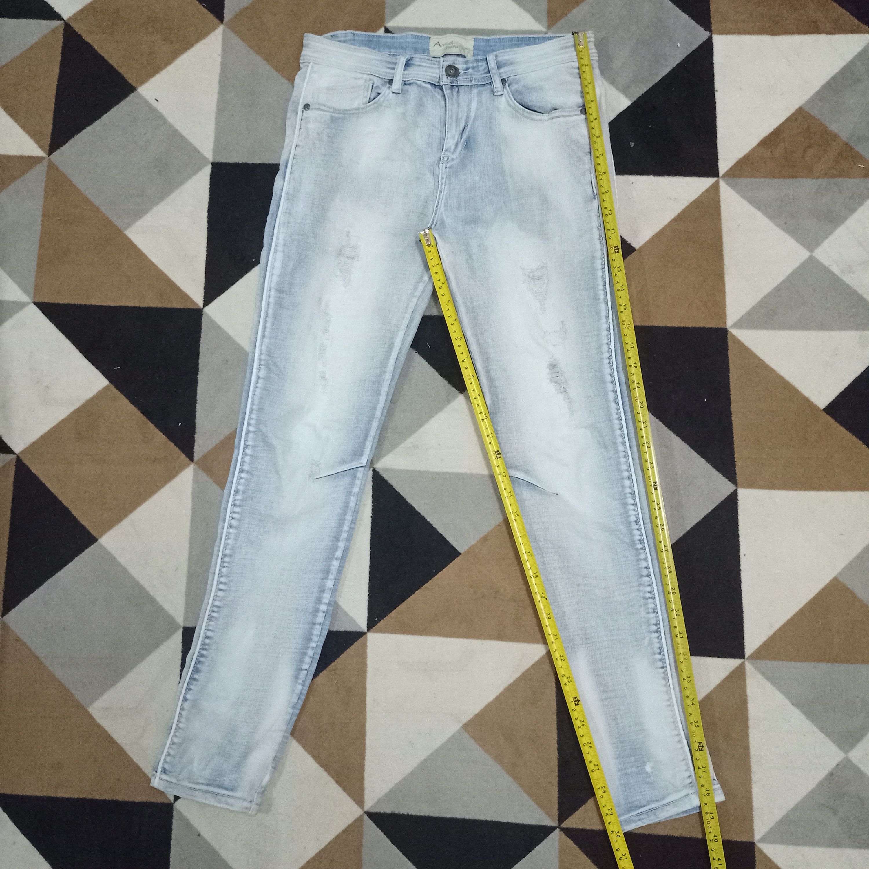 Japanese Brand Vintage Japanese Brand Acid Wash Style Distressed Jeans Size US 31 - 8 Thumbnail
