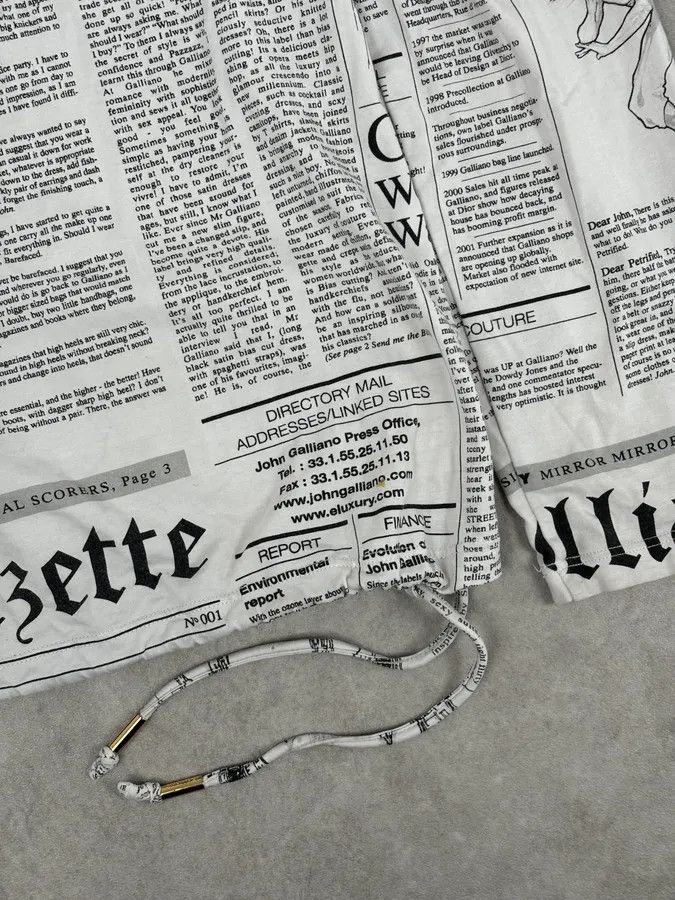 John Galliano 2000s John Galliano Black & White Gazette Newspaper Light Hoodie Size US M / EU 48-50 / 2 - 8 Thumbnail