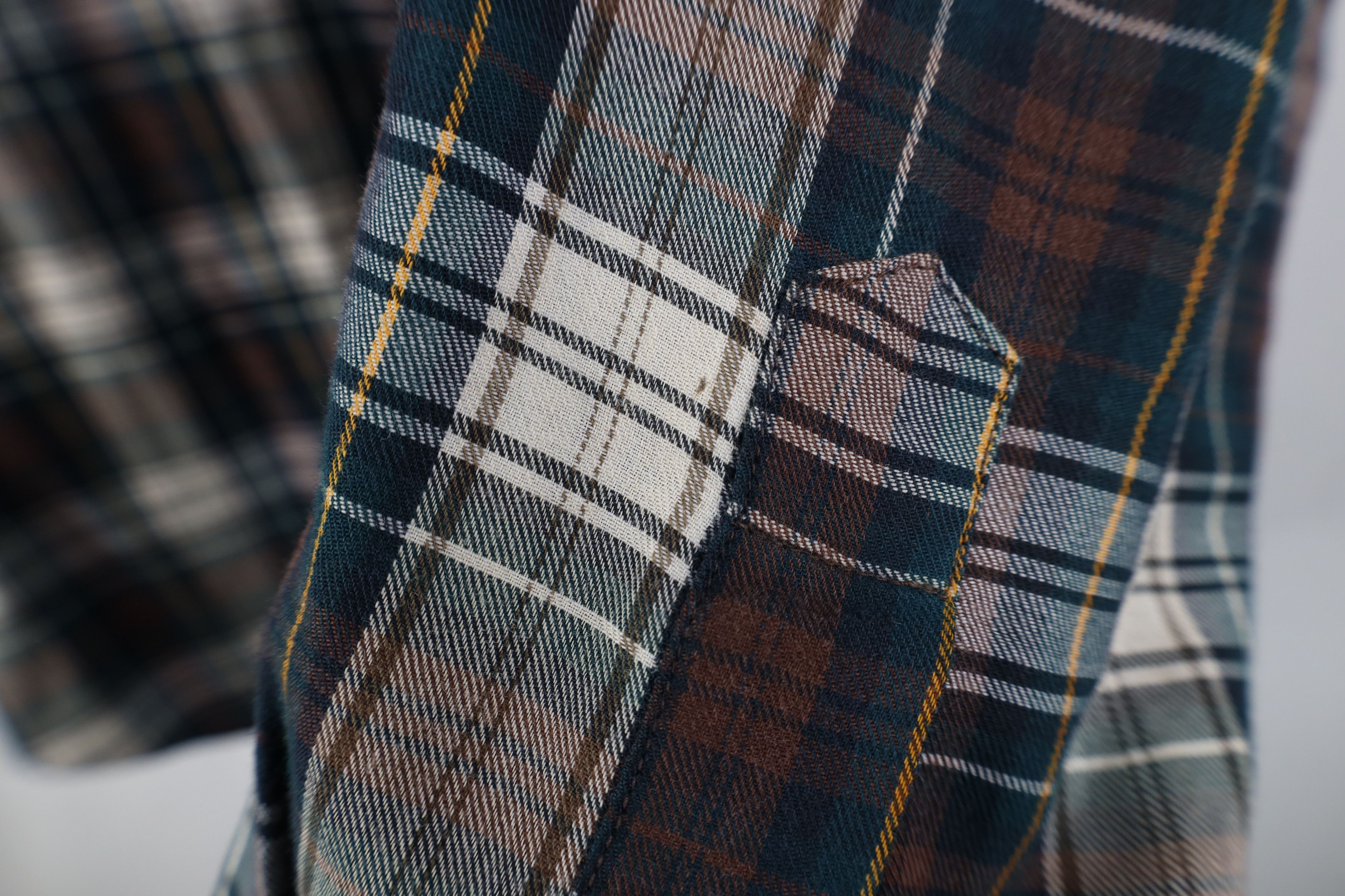 Vintage Vintage 70s Streetwear Flannel Collared Button Shirt Plaid Size US XL / EU 56 / 4 - 5 Thumbnail