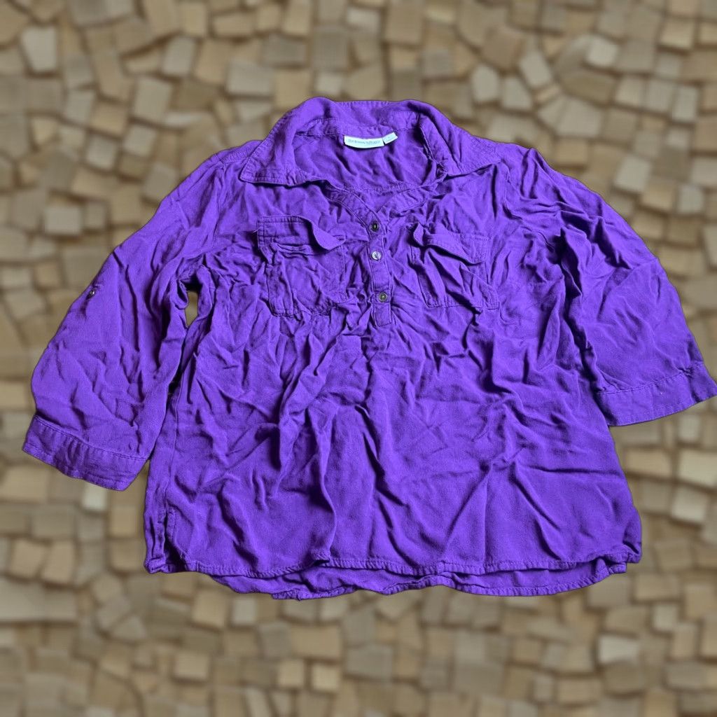 Vintage St.John's Bay Blouse Women's Large Purple ¾ Sleeve Pockets Collared Hanley Blouse Ladies L Purple 3/4 Sleeve Pockets Collared Size L / US 10 / IT 46 - 1 Thumbnail