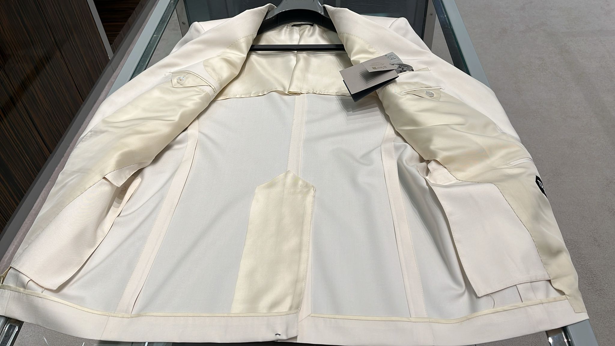 Tom Ford o1loc1c0426 JHSP01 Silk Wool Shelton Jacket in White Size US XL / EU 56 / 4 - 4 Thumbnail