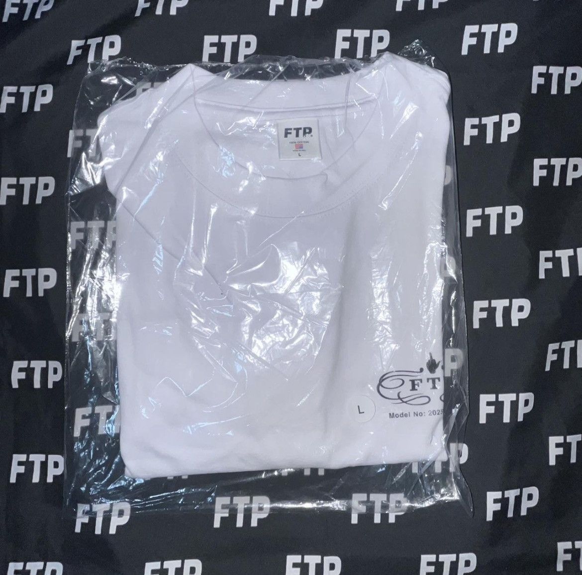 Fuck The Population TECHNICAL SPECS TEE(WHITE) Size US L / EU 52-54 / 3 - 3 Thumbnail