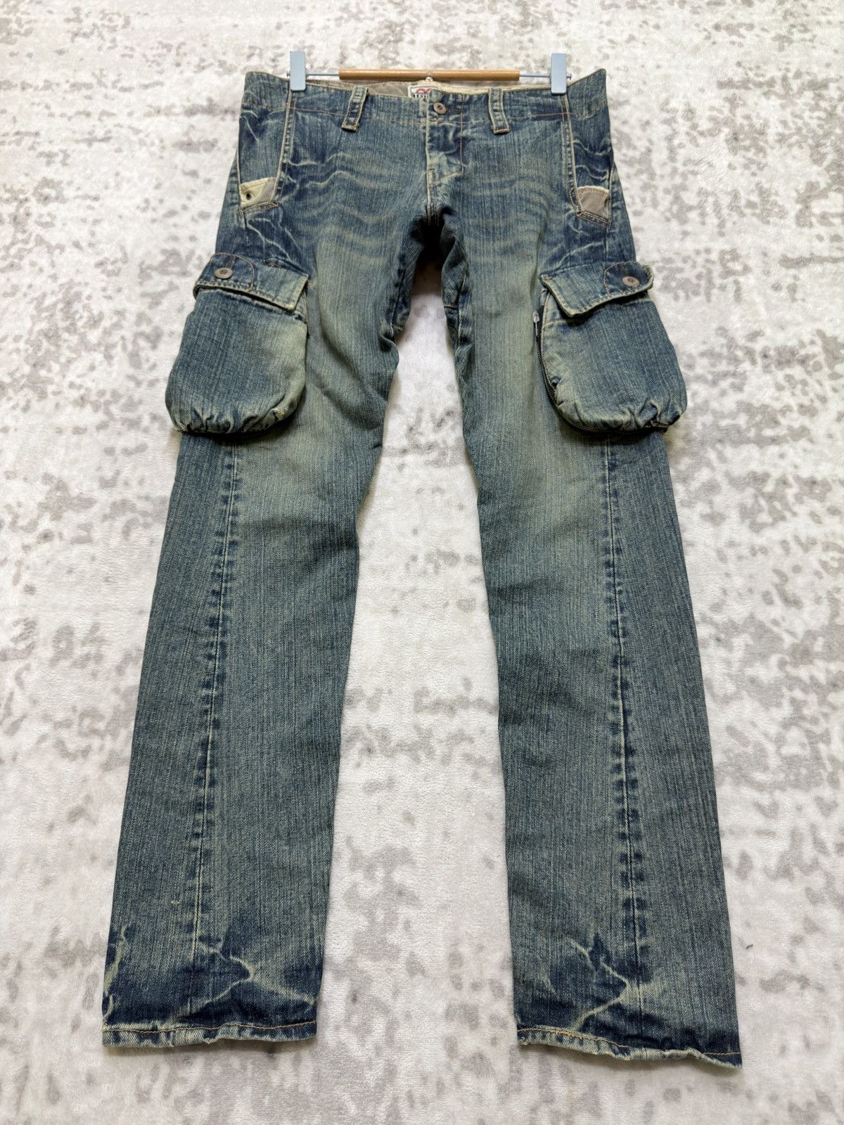 Le Grande Bleu (L.G.B.) TETTSUP Utility 3D Pocket Distressed Low Rise Skinny Cargo Size US 30 / EU 46 - 1 Thumbnail